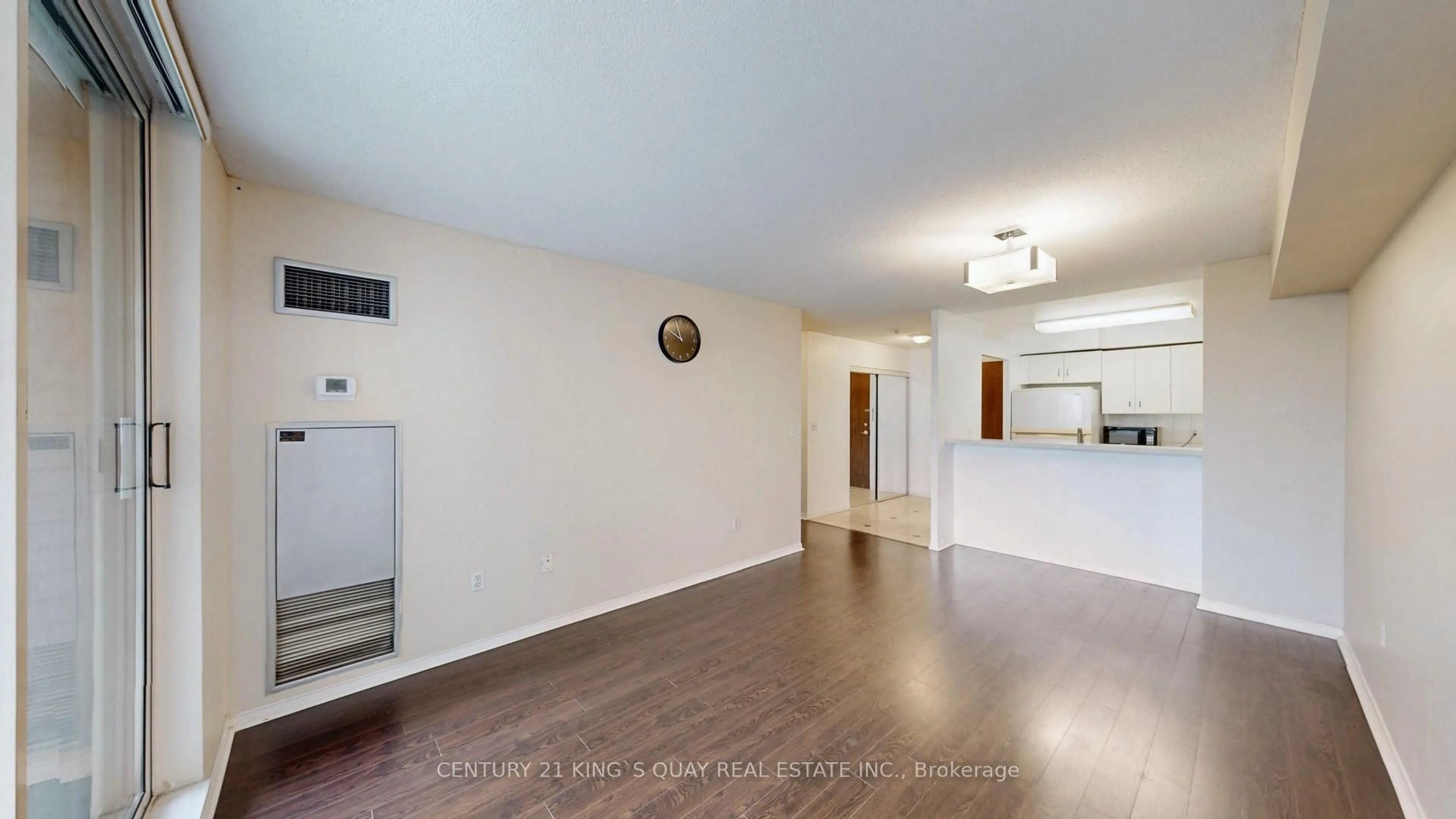 A pic of a room for 18 Pemberton Ave #403, Toronto Ontario M2M 4K9