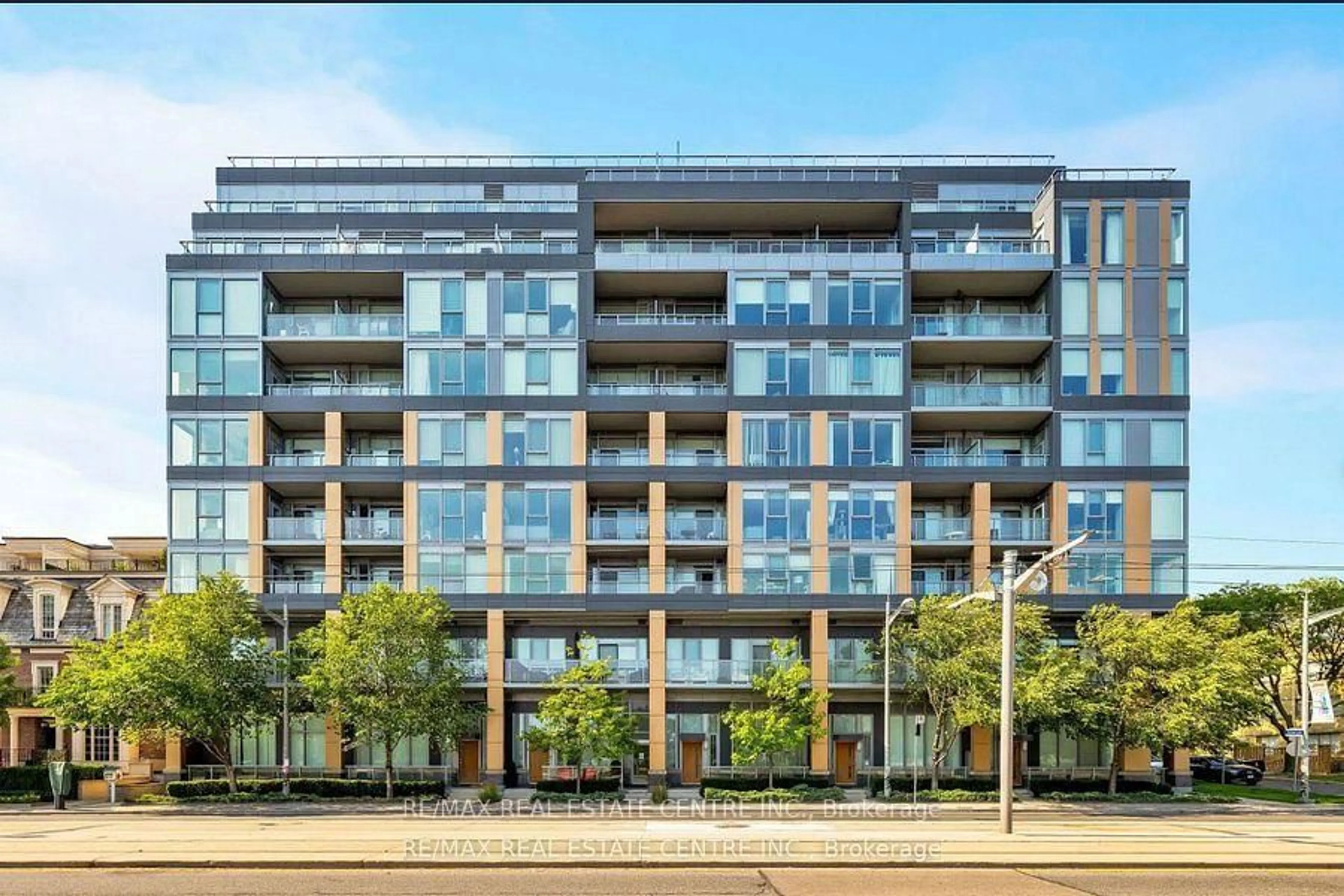 Unknown for 6 Parkwood Ave #419, Toronto Ontario M4V 2W8