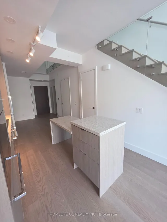 Additional image 8 of 6 Greenbriar Rd Unit 7