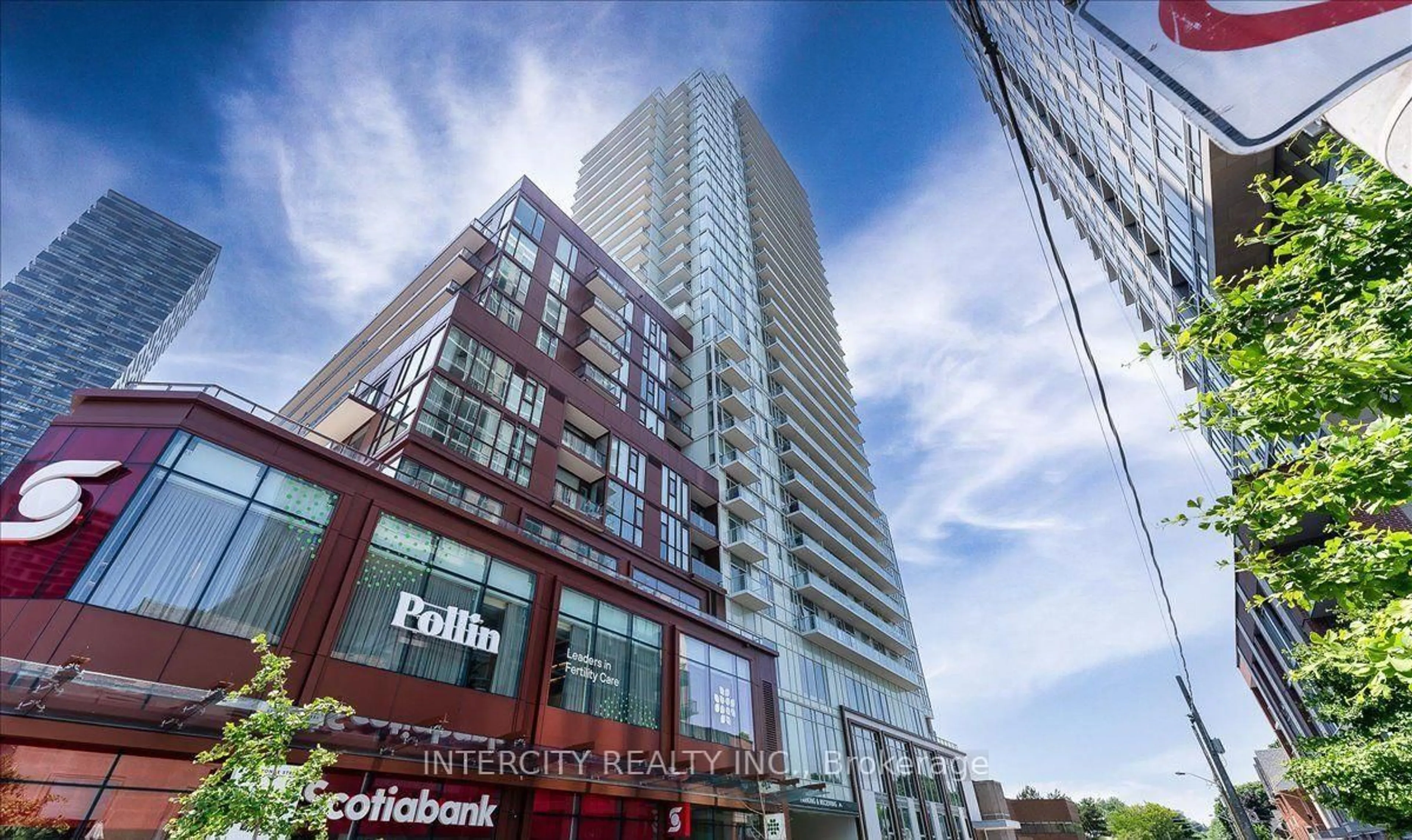 Patio, building for 33 Helendale Ave #2407, Toronto Ontario M4R 1C5