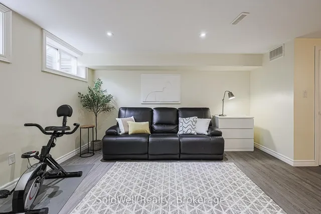 Additional property image - 9 Lynedock Cres