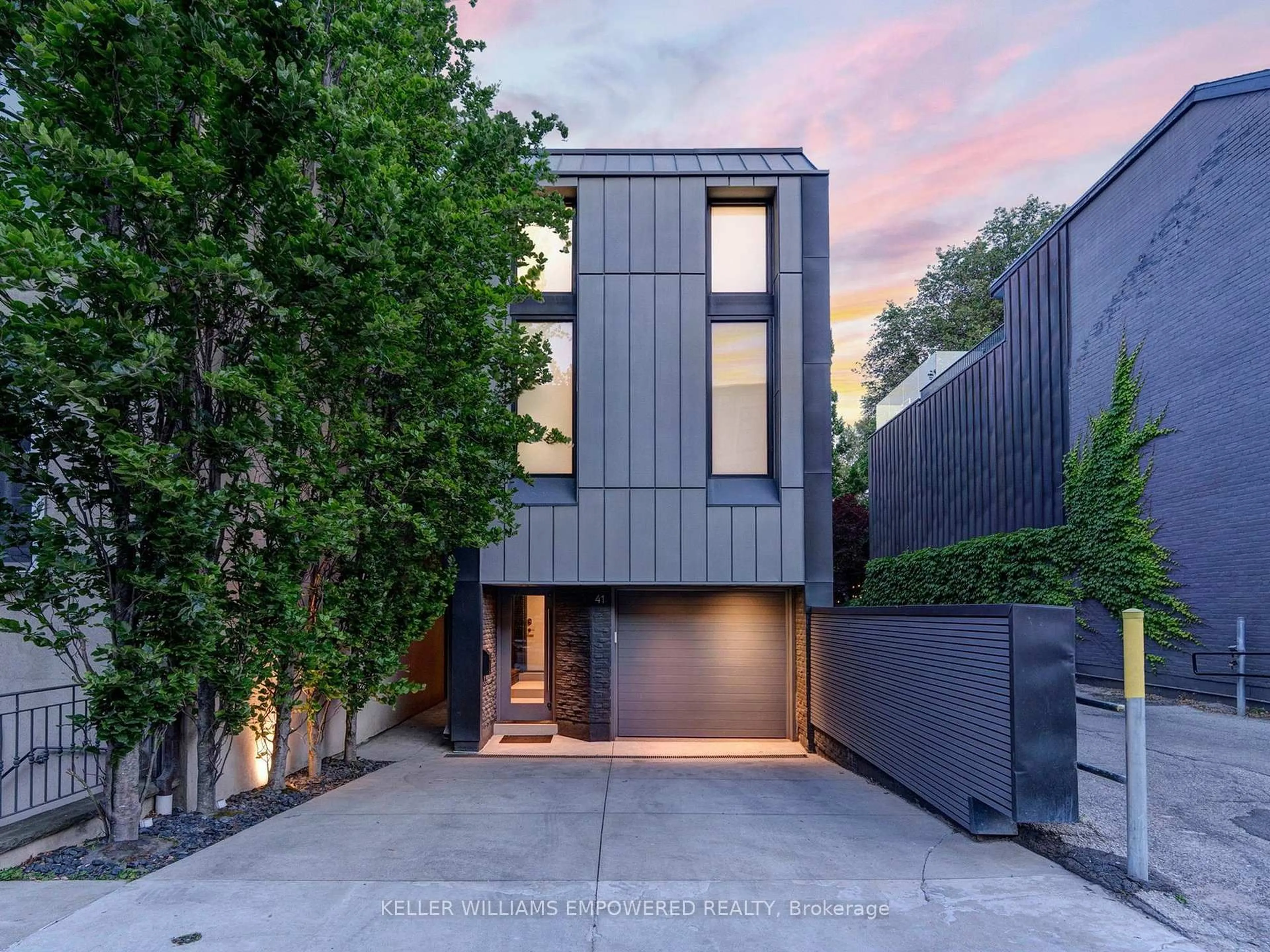 Home with brick exterior material, street for 41 Berryman St, Toronto Ontario M5R 1M7