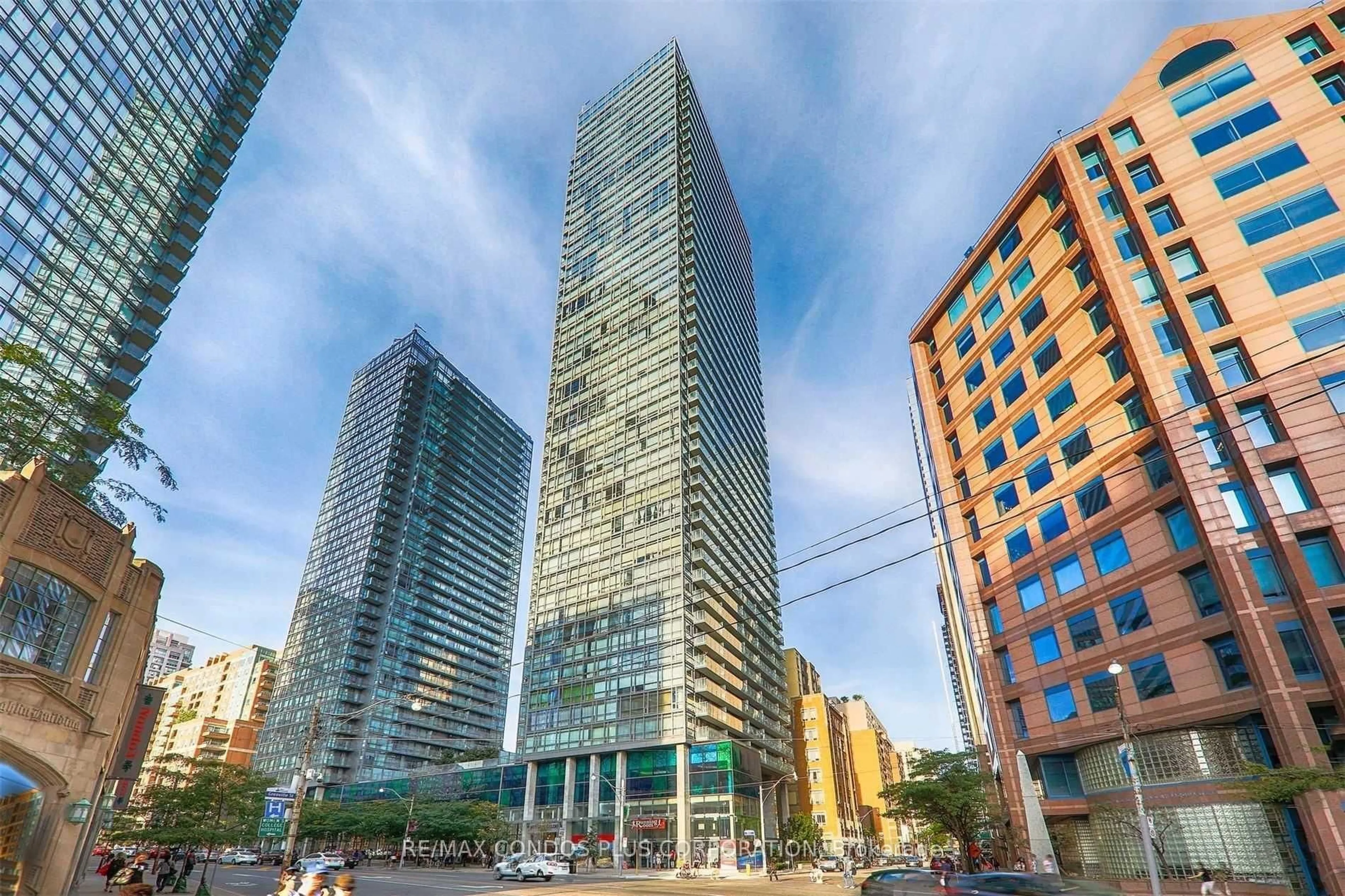 Unknown for 38 Grenville St #1909, Toronto Ontario M4Y 1A5