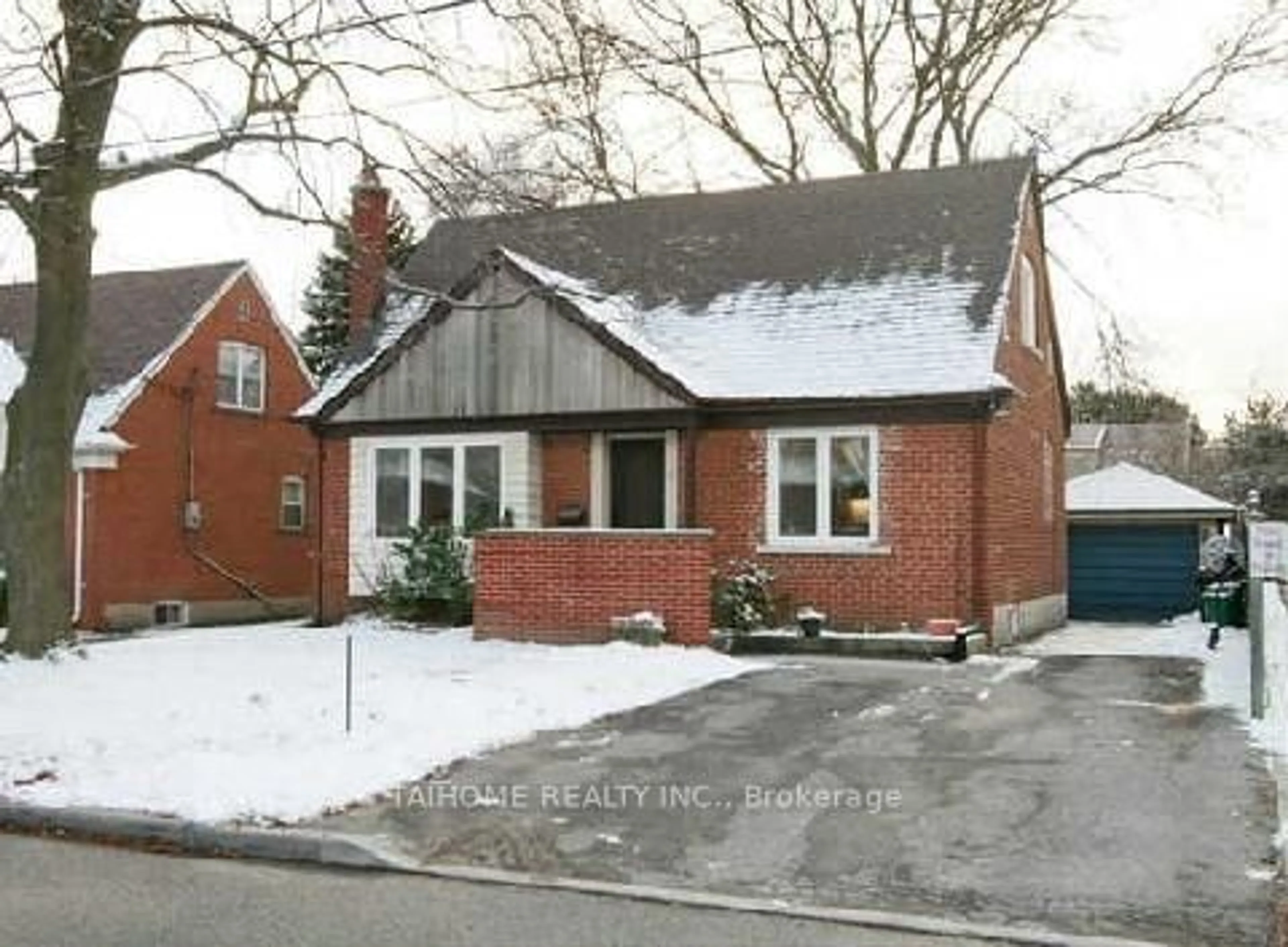 Home with brick exterior material, street for 6 Vonda Ave, Toronto Ontario M2N 5E8