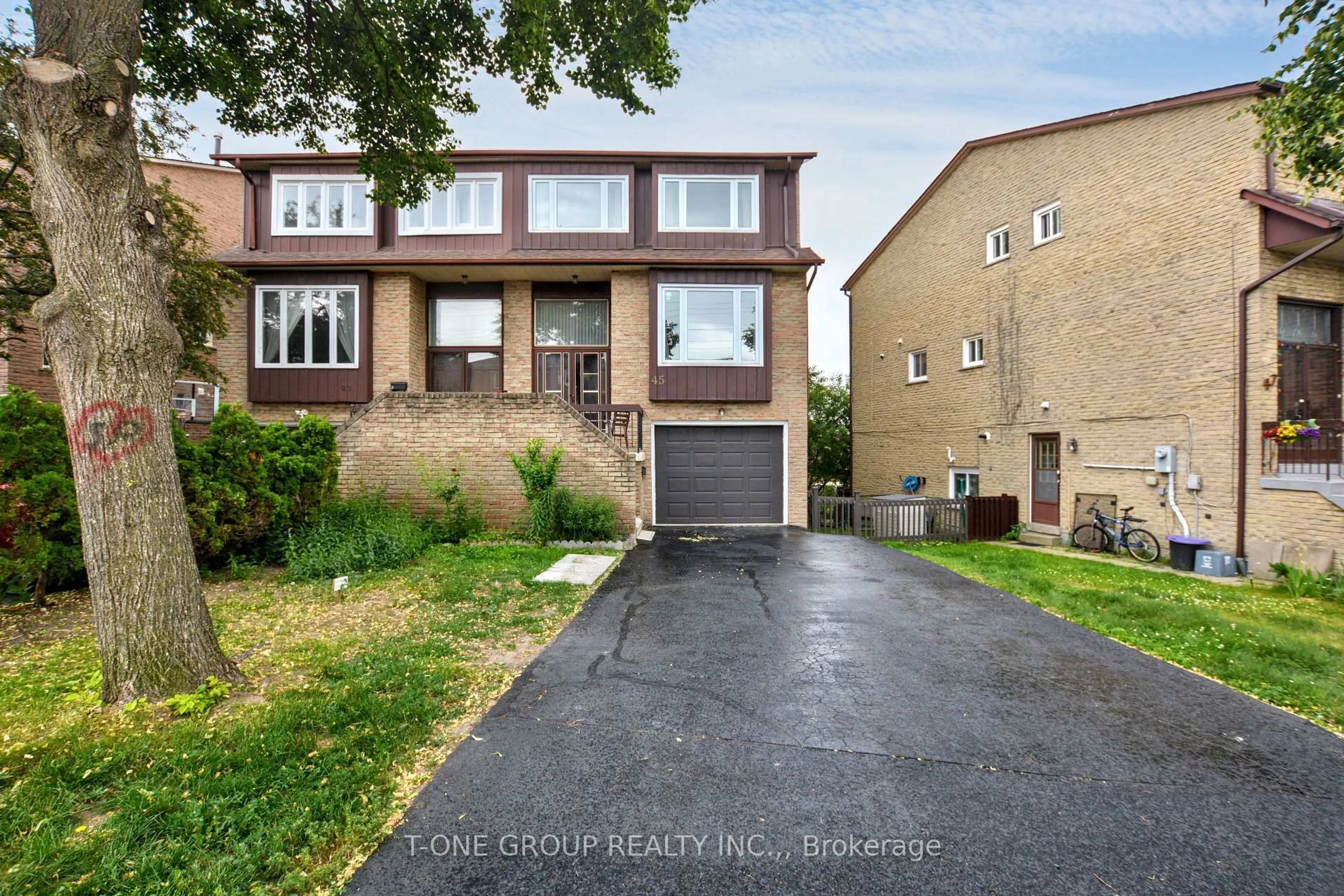 Unknown for 45 Henry Welsh Dr, Toronto Ontario M2R 3P3