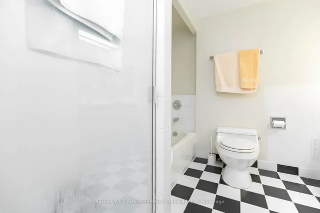 Additional property image - 77 Harbour Sq Unit 2910