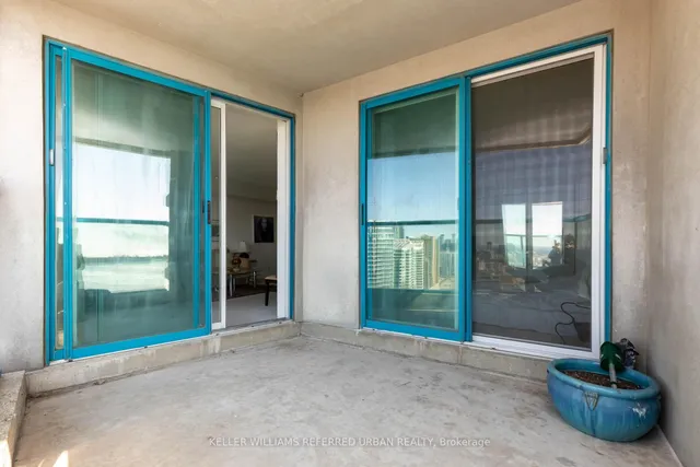 Additional property image - 77 Harbour Sq Unit 2910