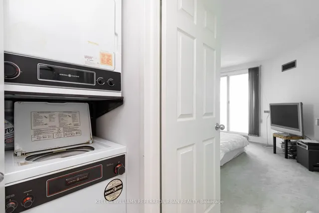 Additional property image - 77 Harbour Sq Unit 2910