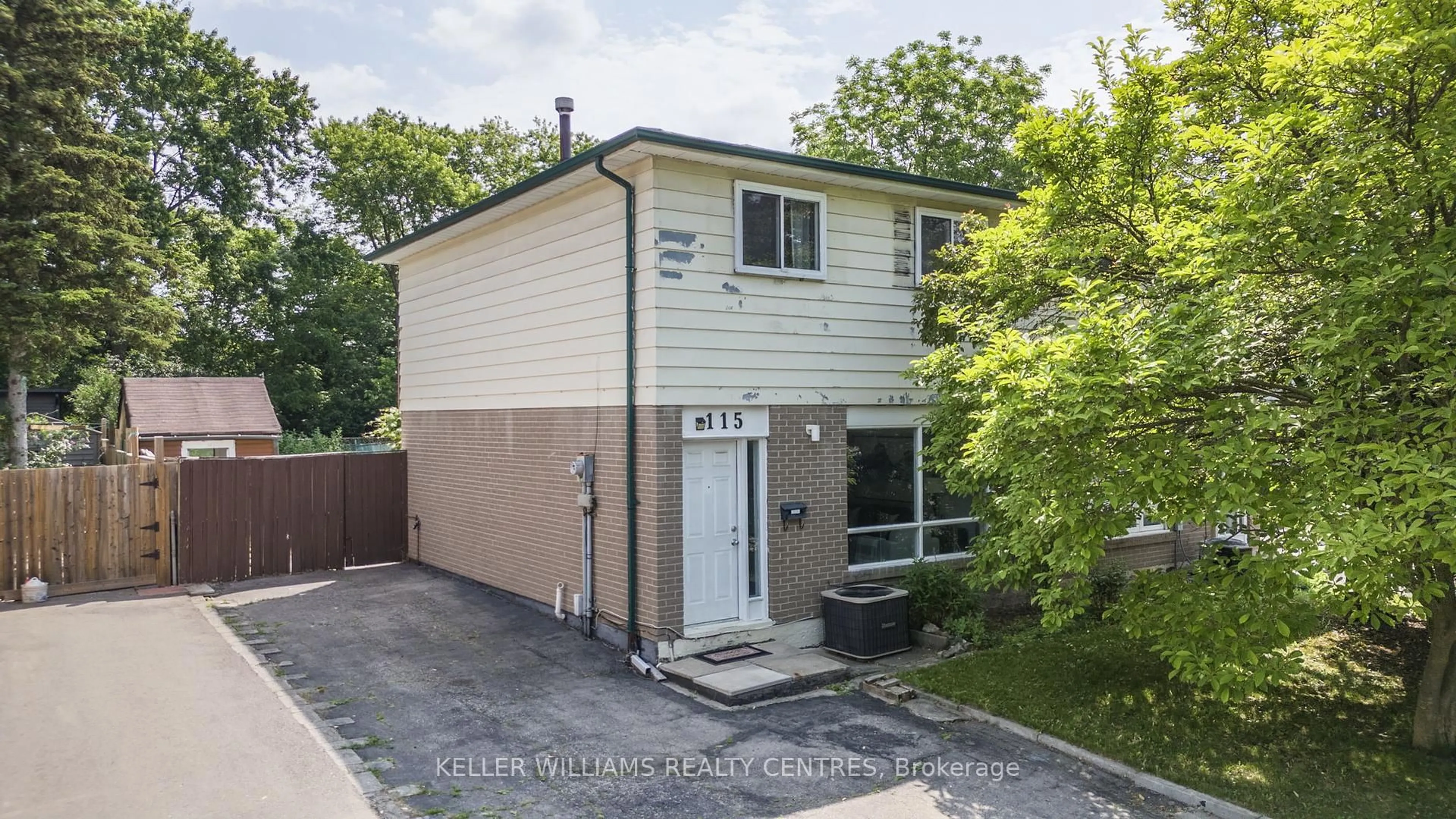 Unknown for 115 Hollyberry Tr, Toronto Ontario M2H 2P2