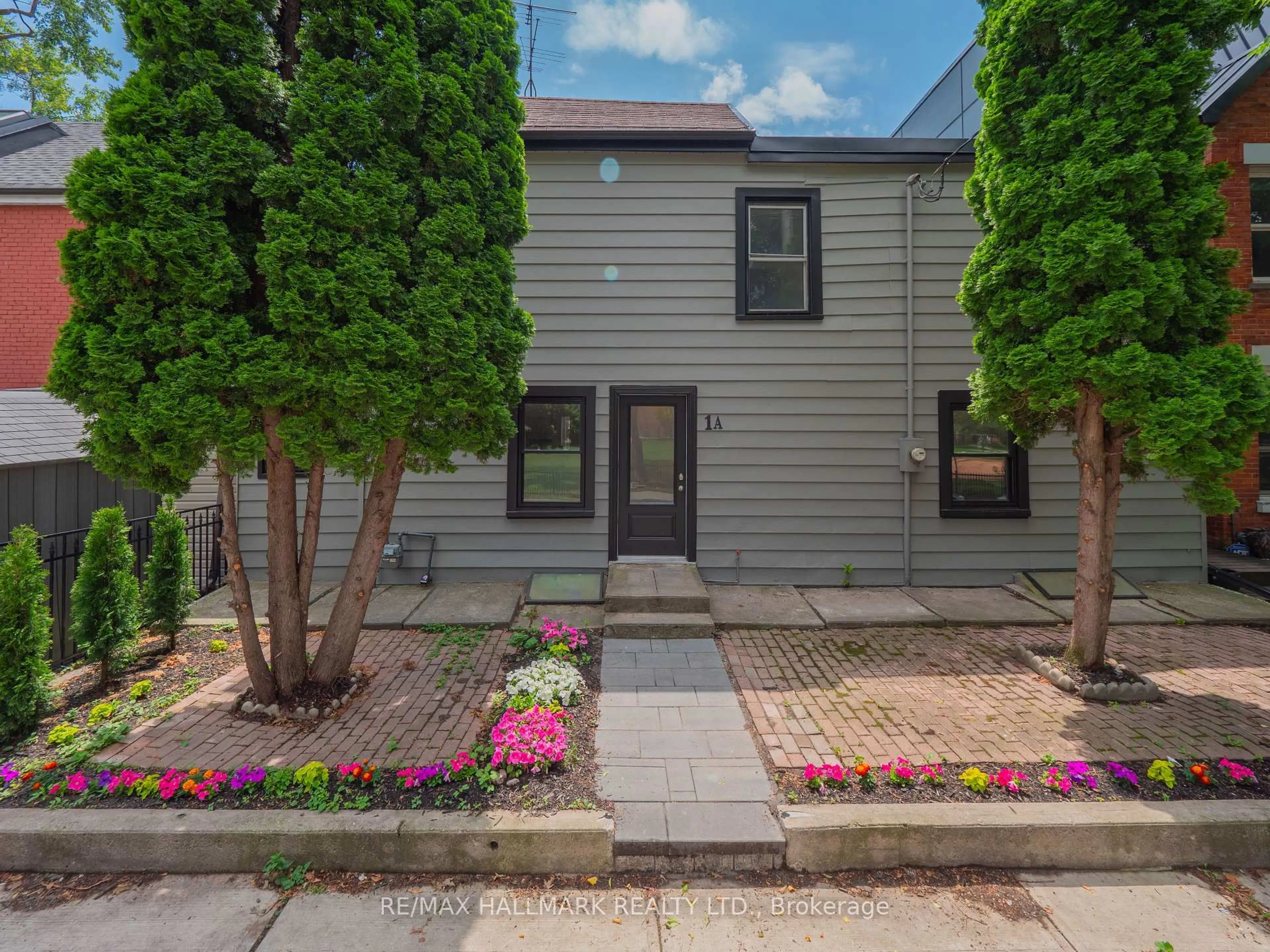 Unknown for 1A Middleton St, Toronto Ontario M6K 1P8