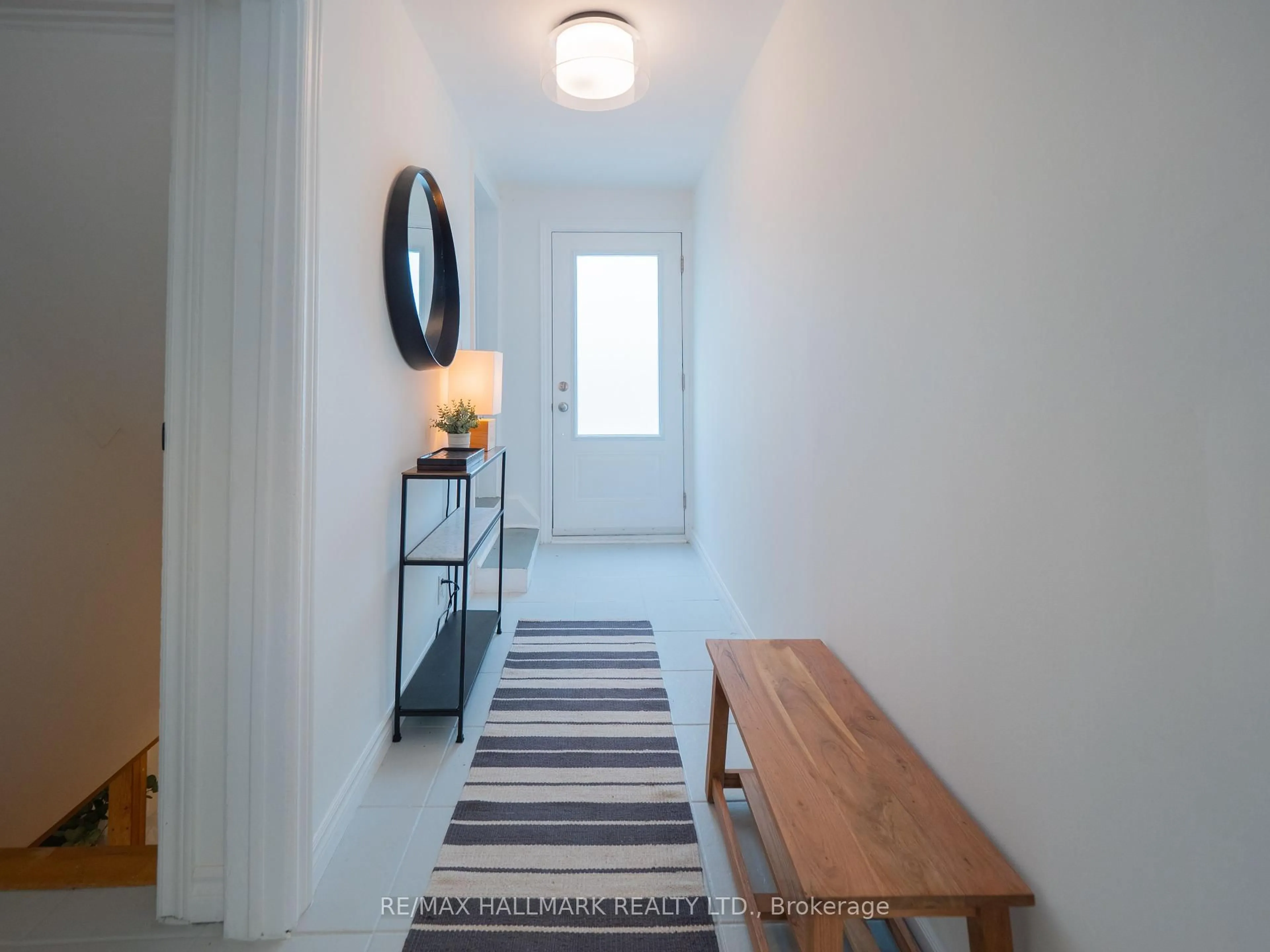 Indoor entryway for 1A Middleton St, Toronto Ontario M6K 1P8