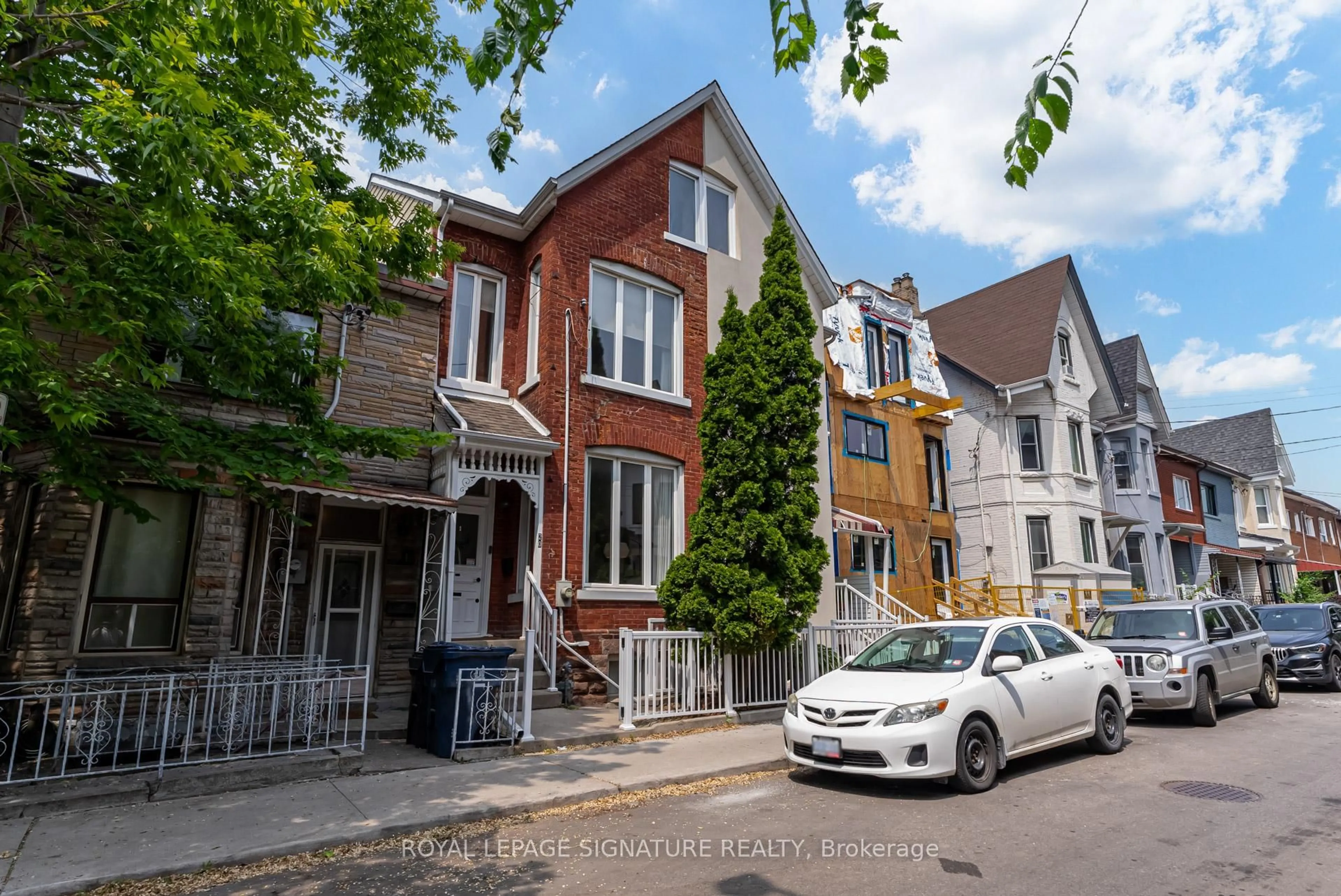 Home with brick exterior material, street for 20 Manning Ave, Toronto Ontario M6J 2K4