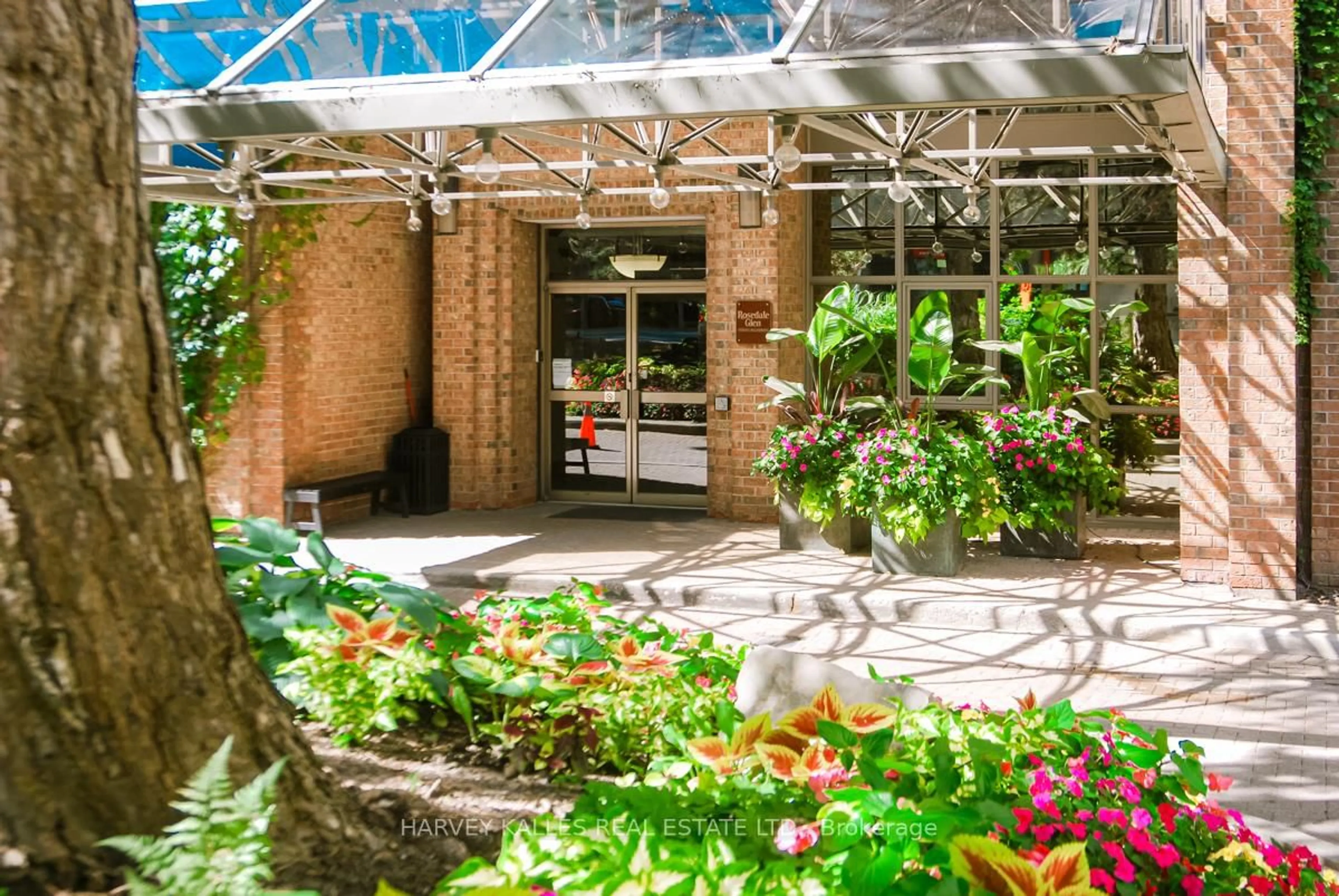 Lobby for 278 Bloor St #1501, Toronto Ontario M4W 3M4