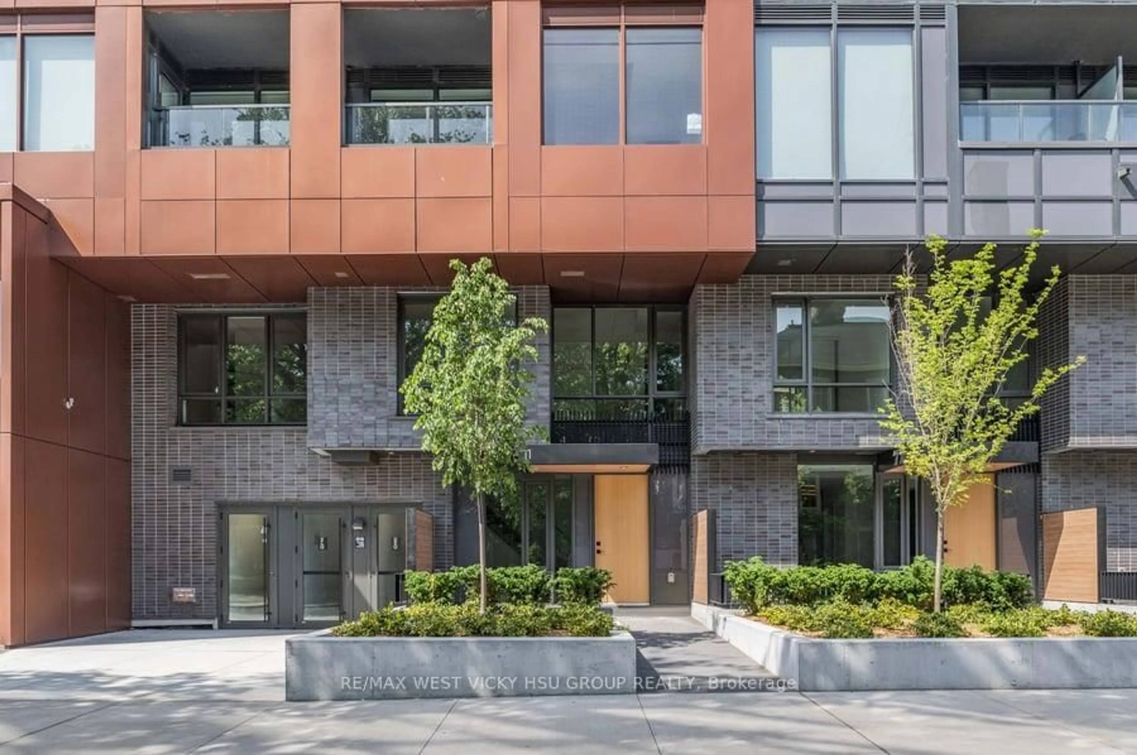 Home with brick exterior material, street for 28 Eastern Ave #TH105, Toronto Ontario M5A 0Y2