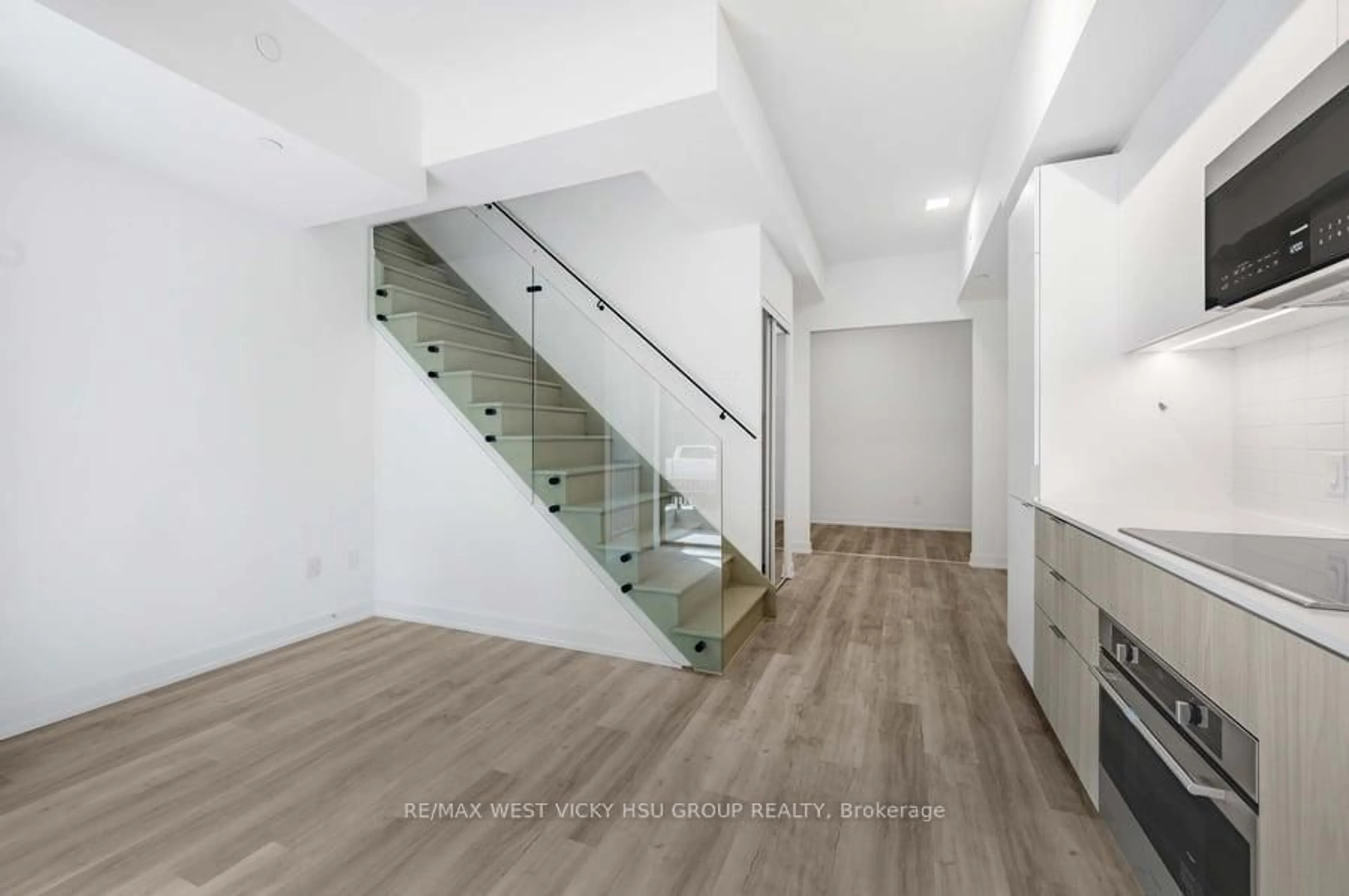 Unknown for 28 Eastern Ave #TH105, Toronto Ontario M5A 0Y2