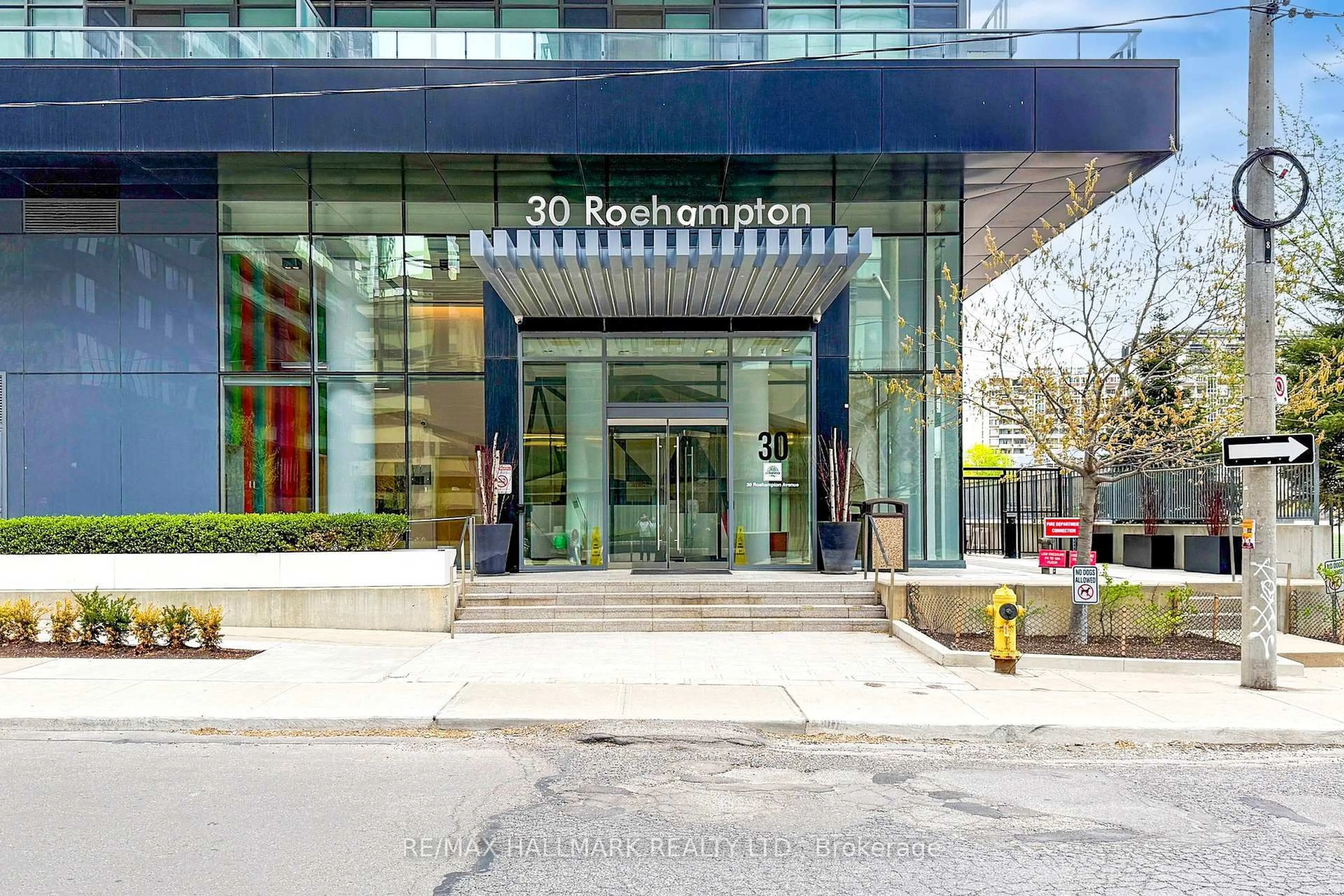 Unknown for 30 Roehampton Ave #418, Toronto Ontario M4P 0B9