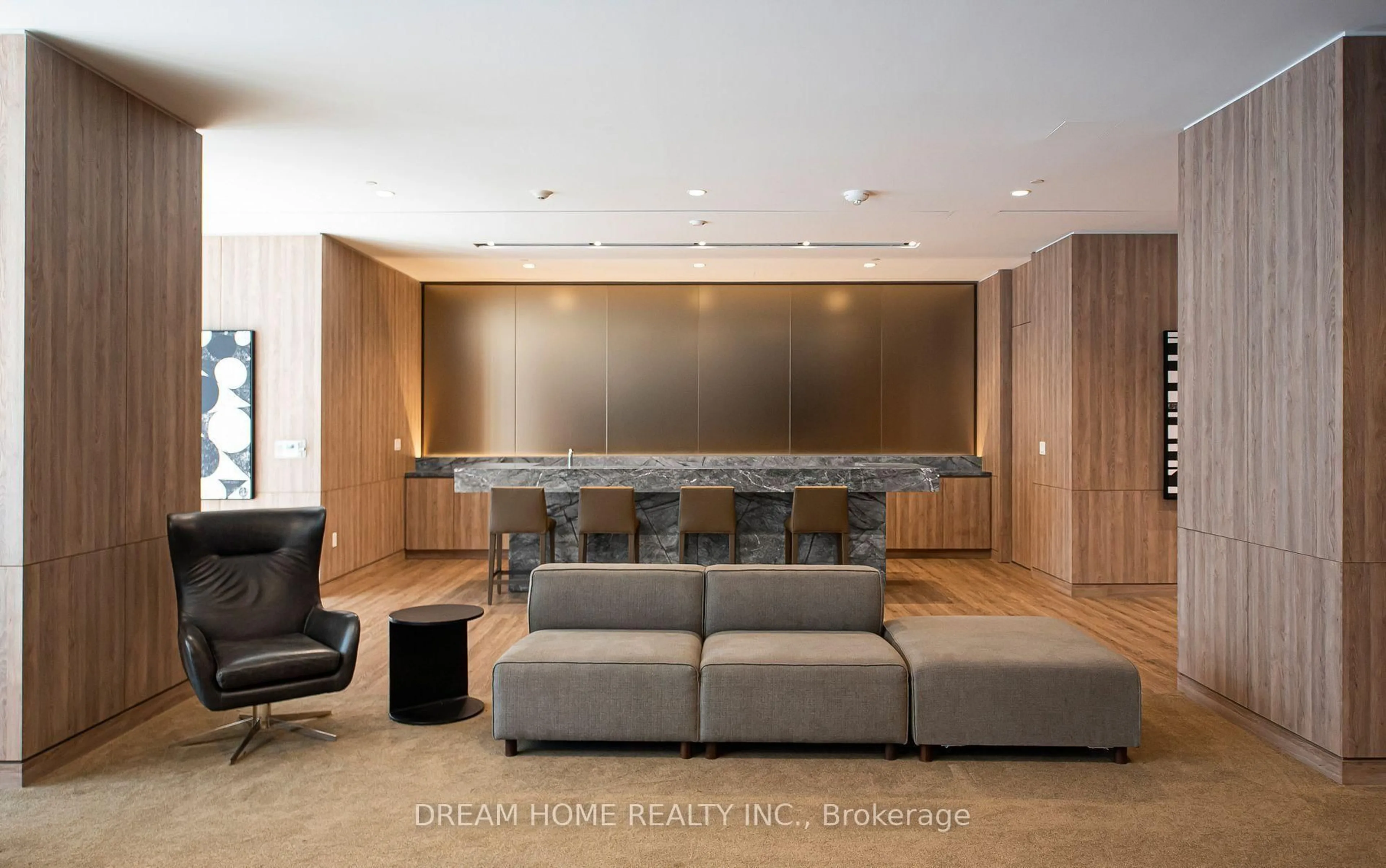 Lobby for 27 Bathurst St #617, Toronto Ontario M5V 0R1