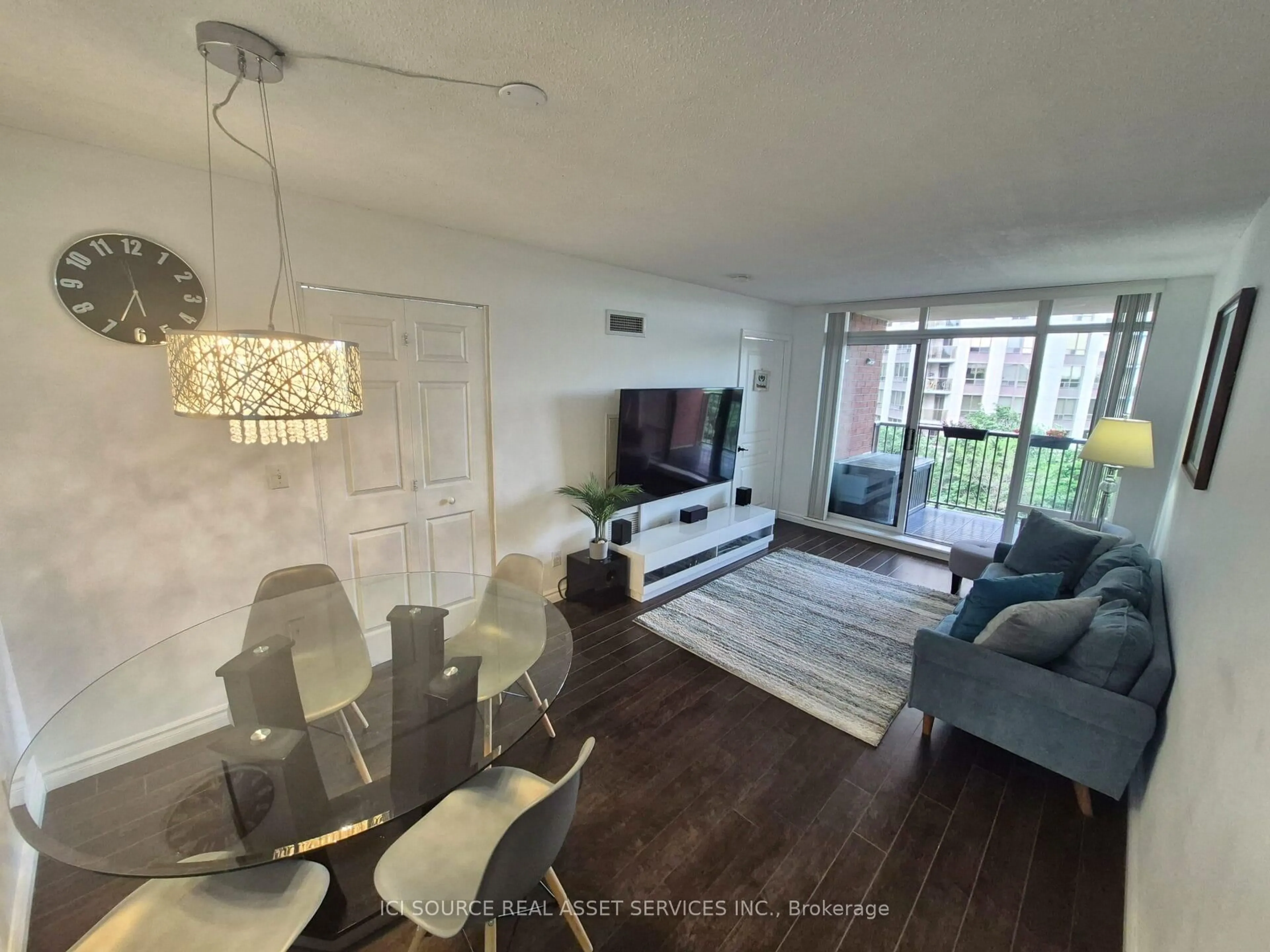 Living room with furniture, unknown for 51 Harrison Garden Blvd #507, Toronto Ontario M2N 7G4