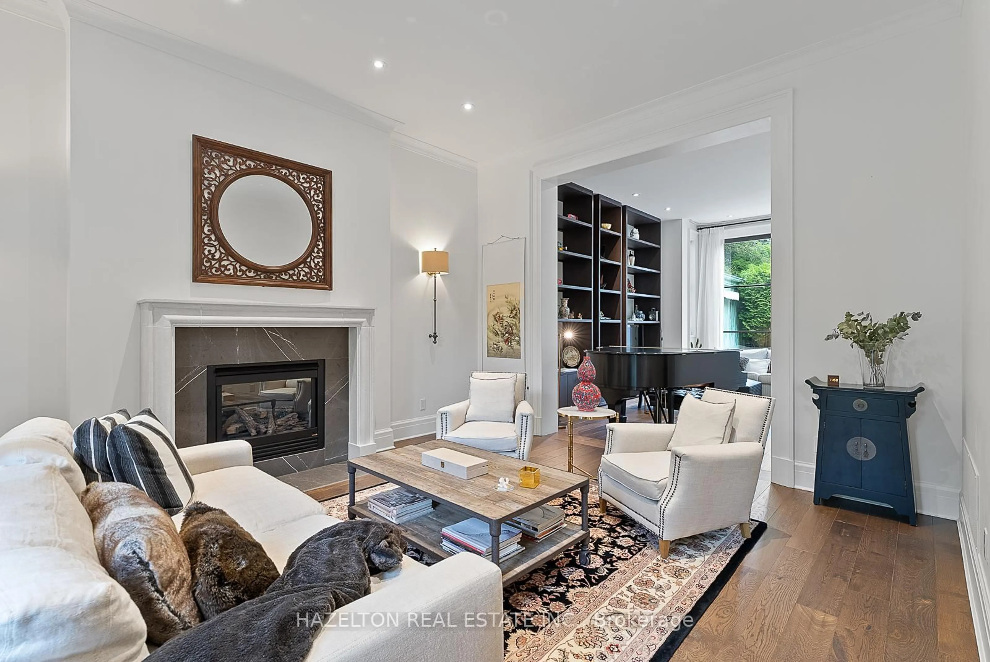 Living room with furniture, unknown for 126 Kilbarry Rd, Toronto Ontario M5P 1L4