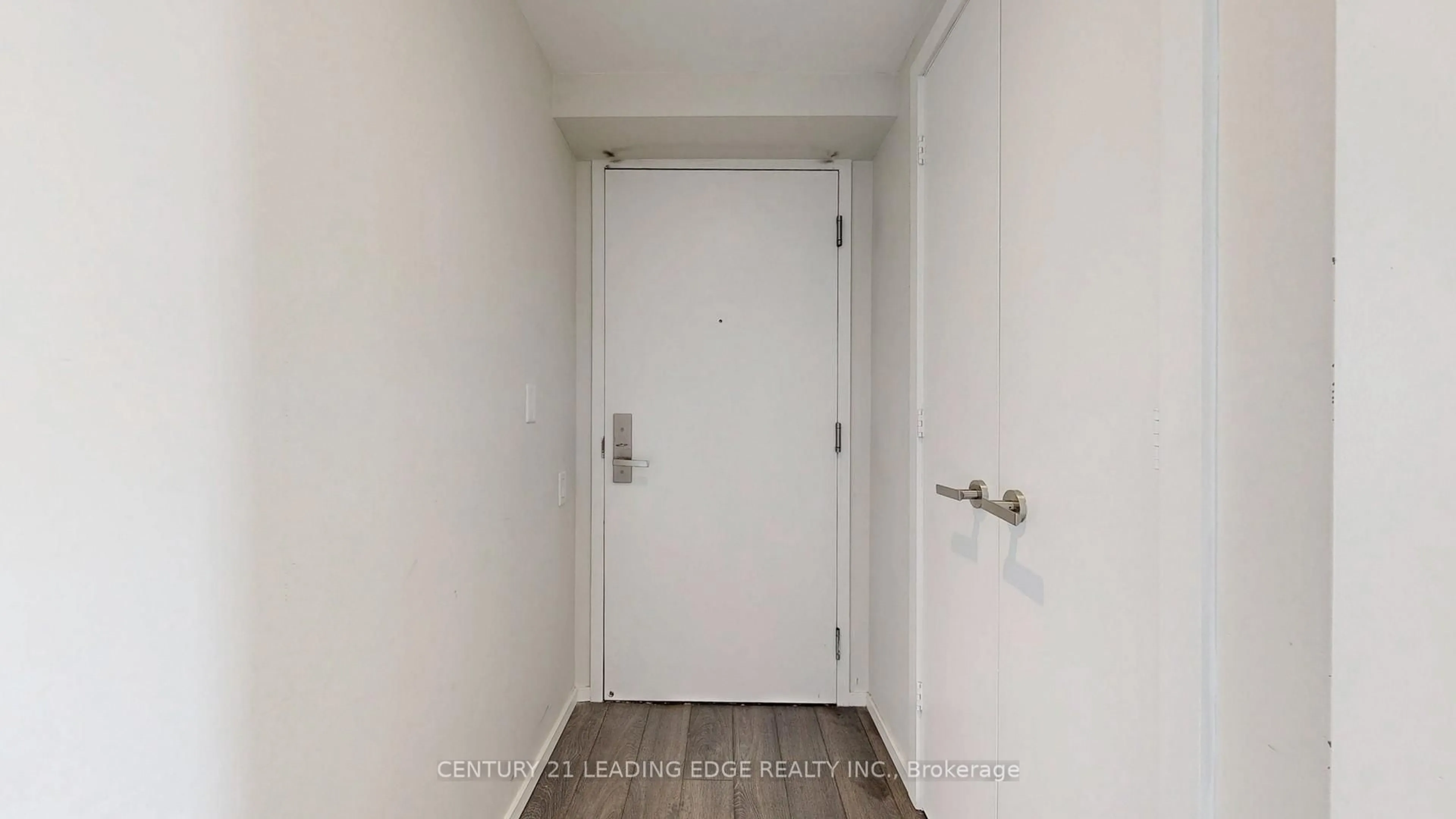 Indoor entryway for 5 Joseph St #3902, Toronto Ontario M4Y 0B6