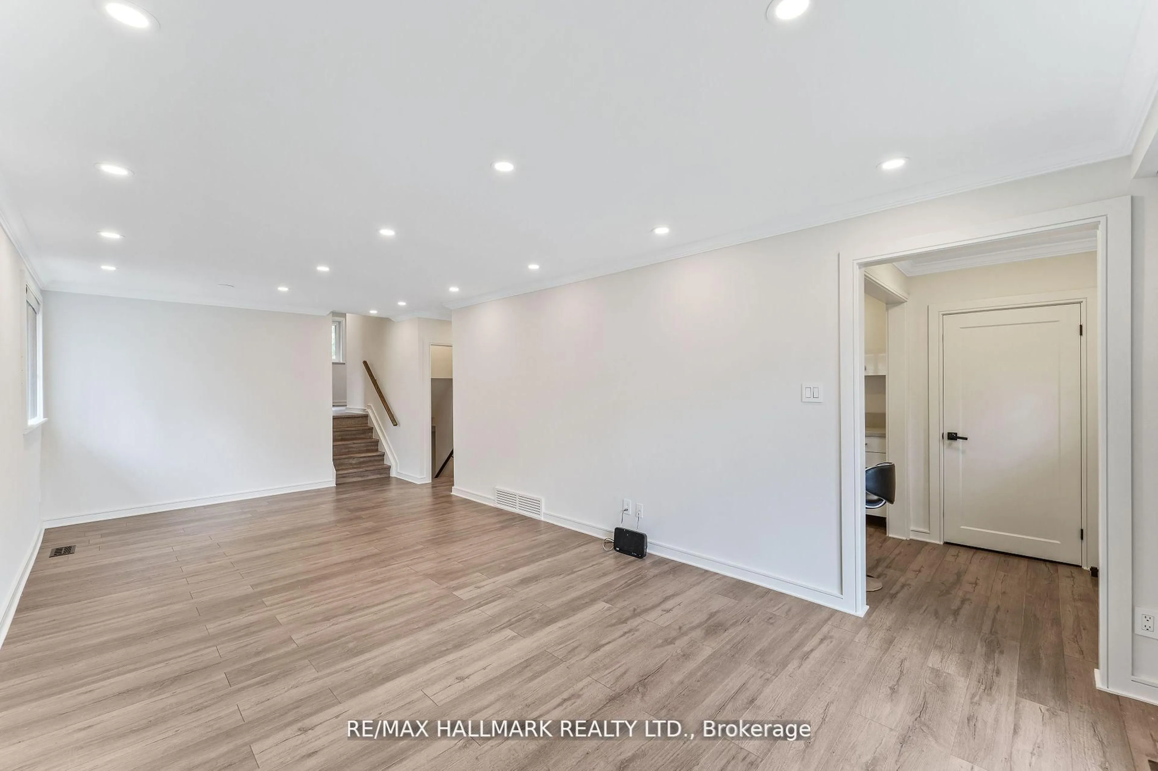 A pic of a room for 52 Drysdale Cres, Toronto Ontario M2H 1M8
