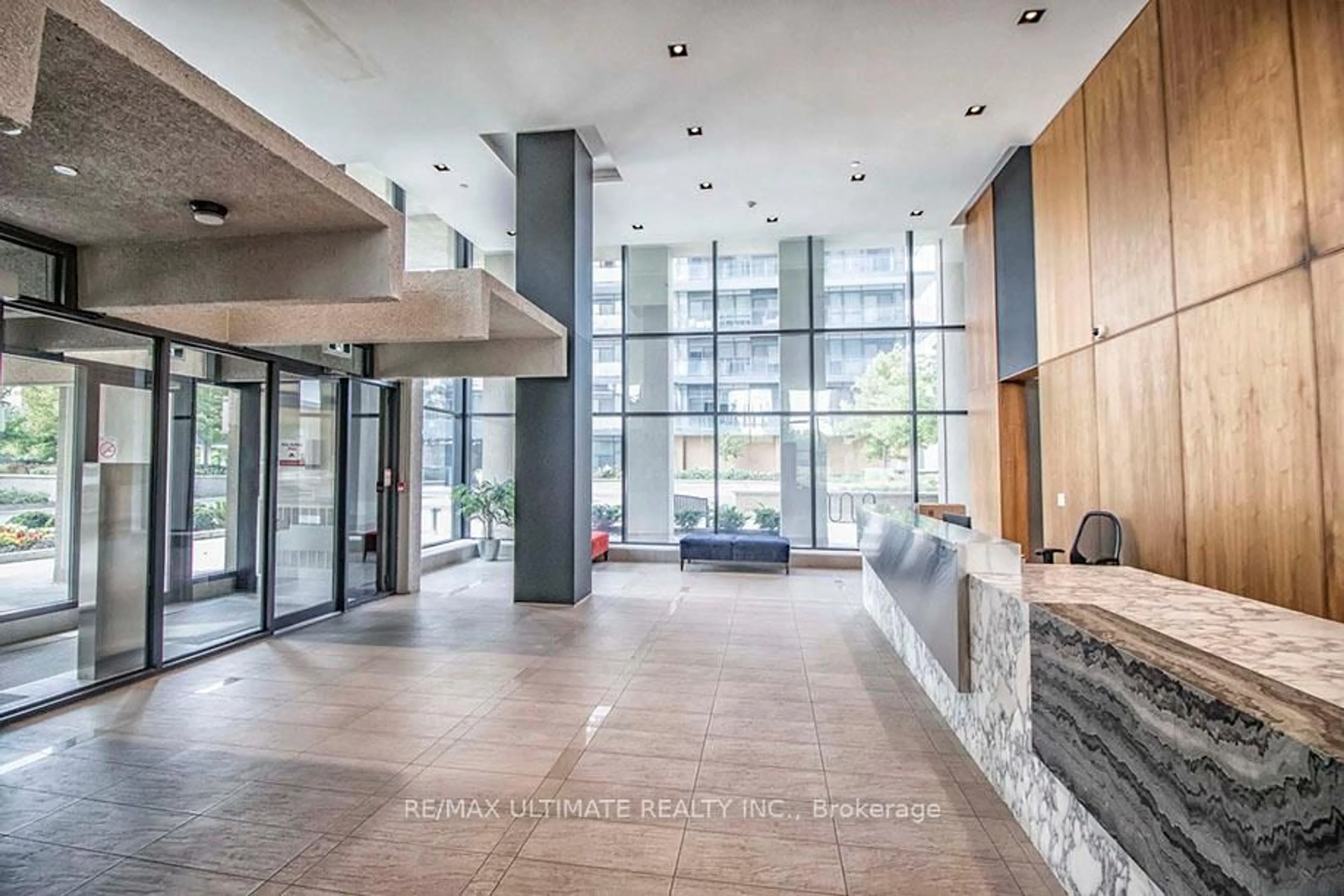 Indoor foyer for 75 The Donway Way #503, Toronto Ontario M3C 2E9