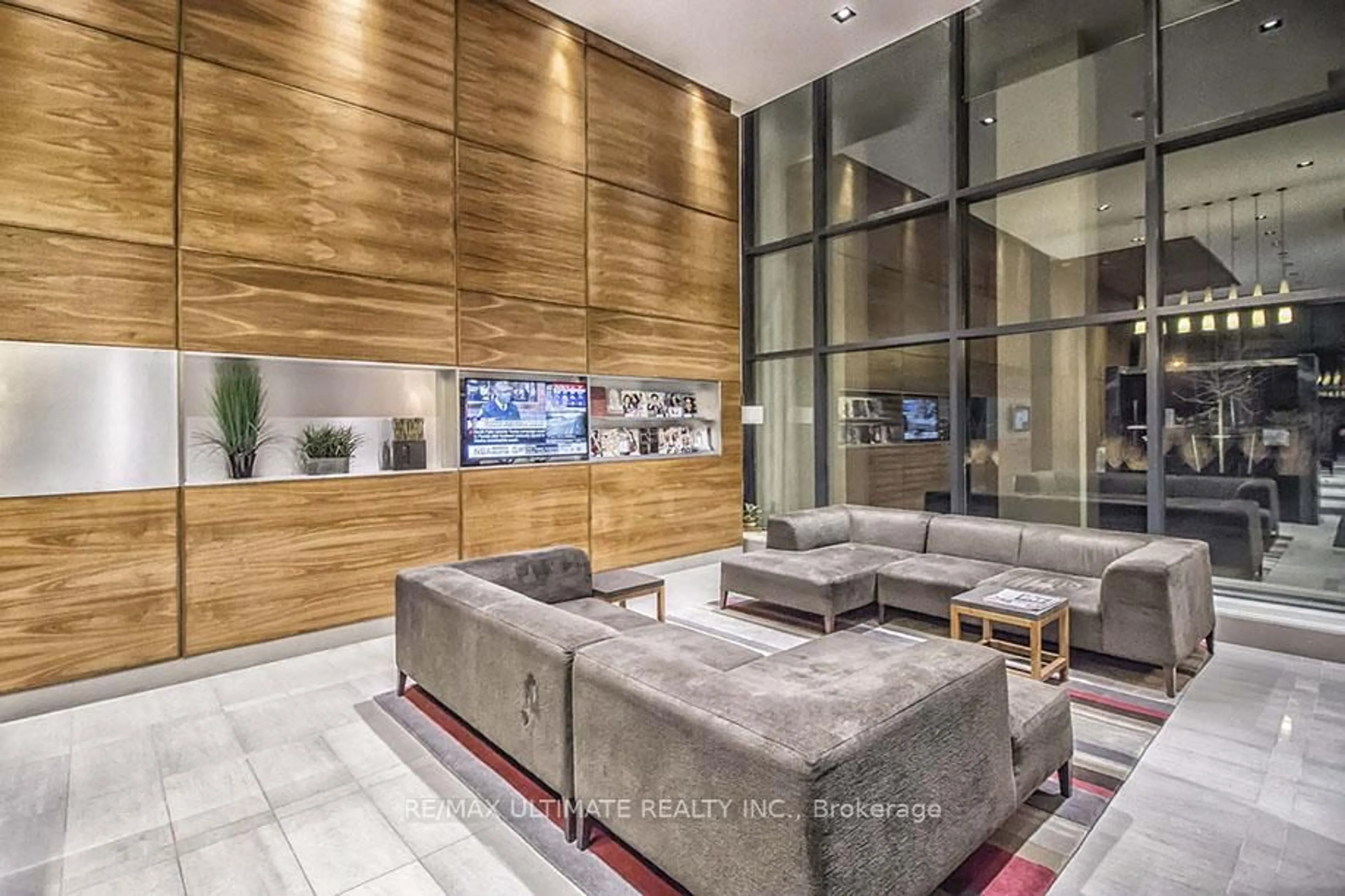 Lobby for 75 The Donway Way #503, Toronto Ontario M3C 2E9