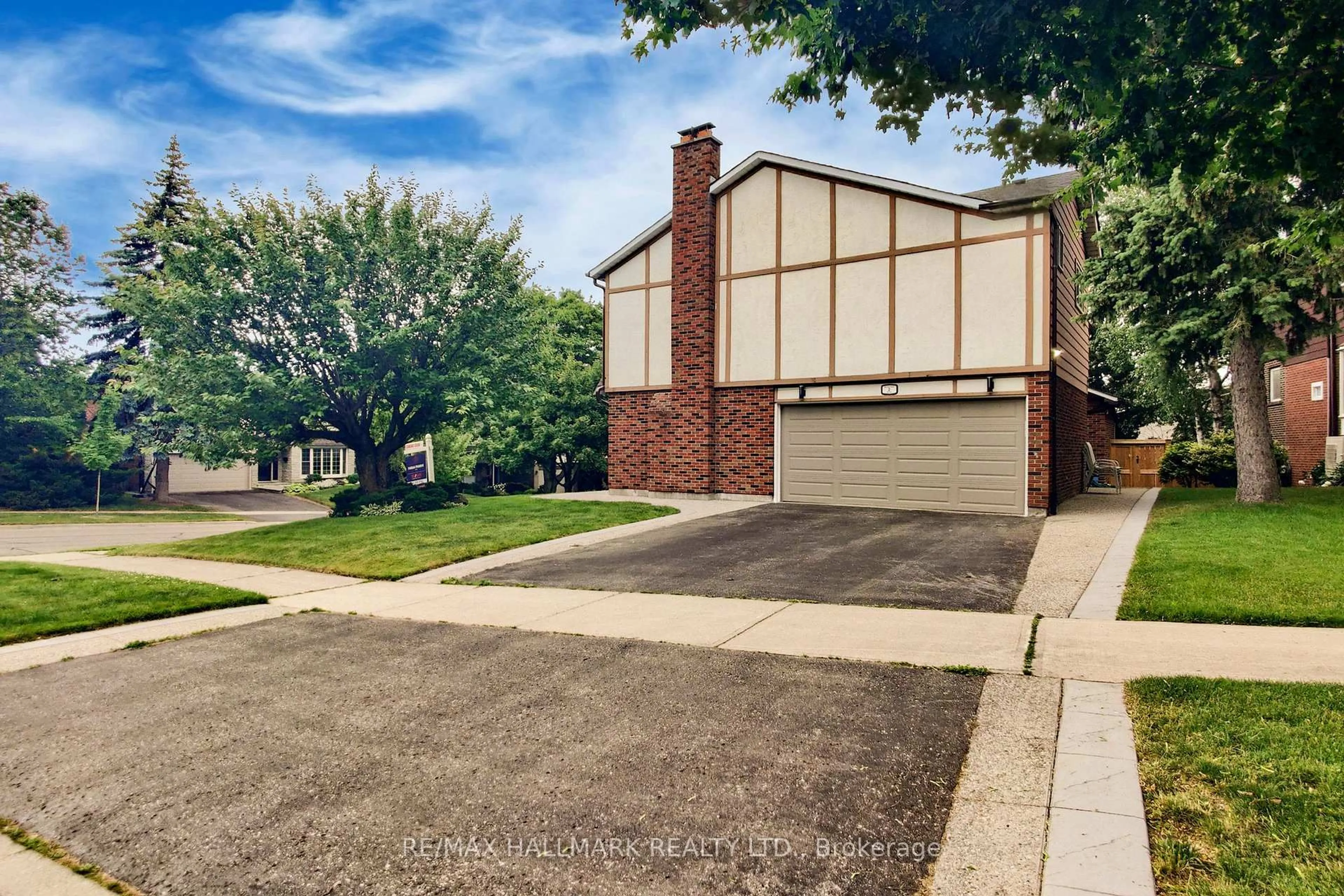 Unknown for 2 Butterfield Dr, Toronto Ontario M3A 2L8