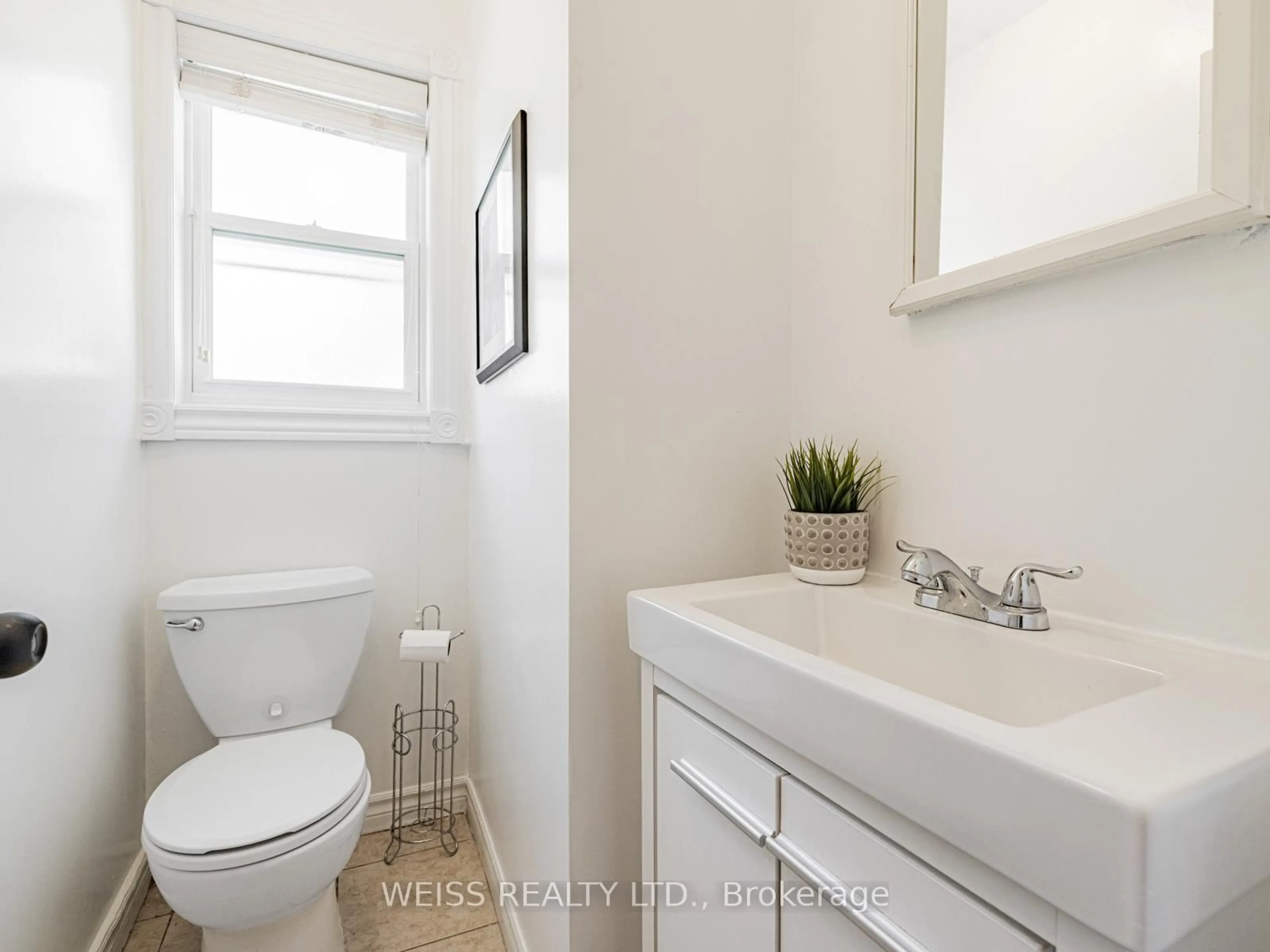 Standard bathroom, ceramic/tile floor for 52 Almore Ave, Toronto Ontario M3H 2H2