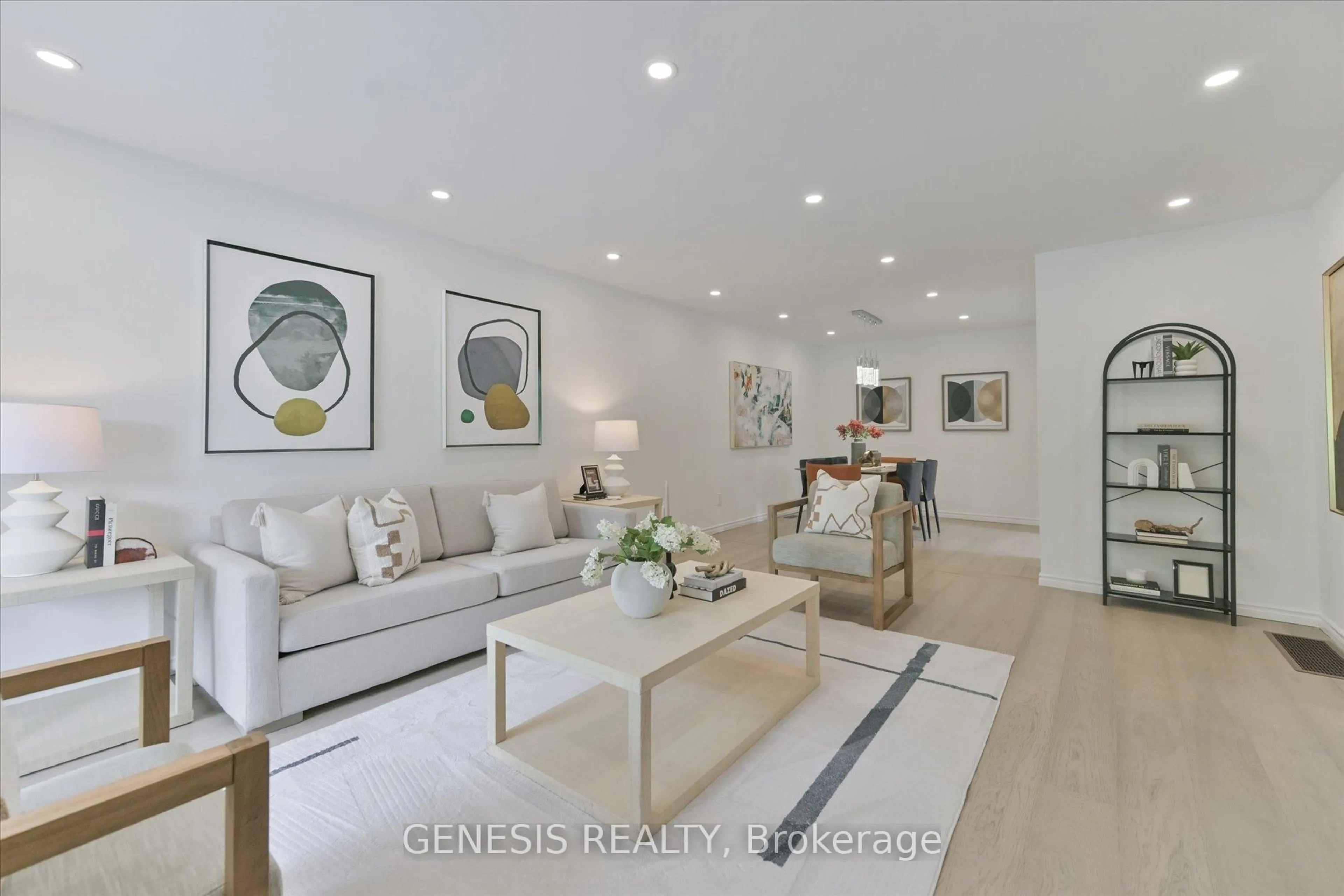 Living room with furniture, unknown for 181 Angus Dr, Toronto Ontario M2J 2W9