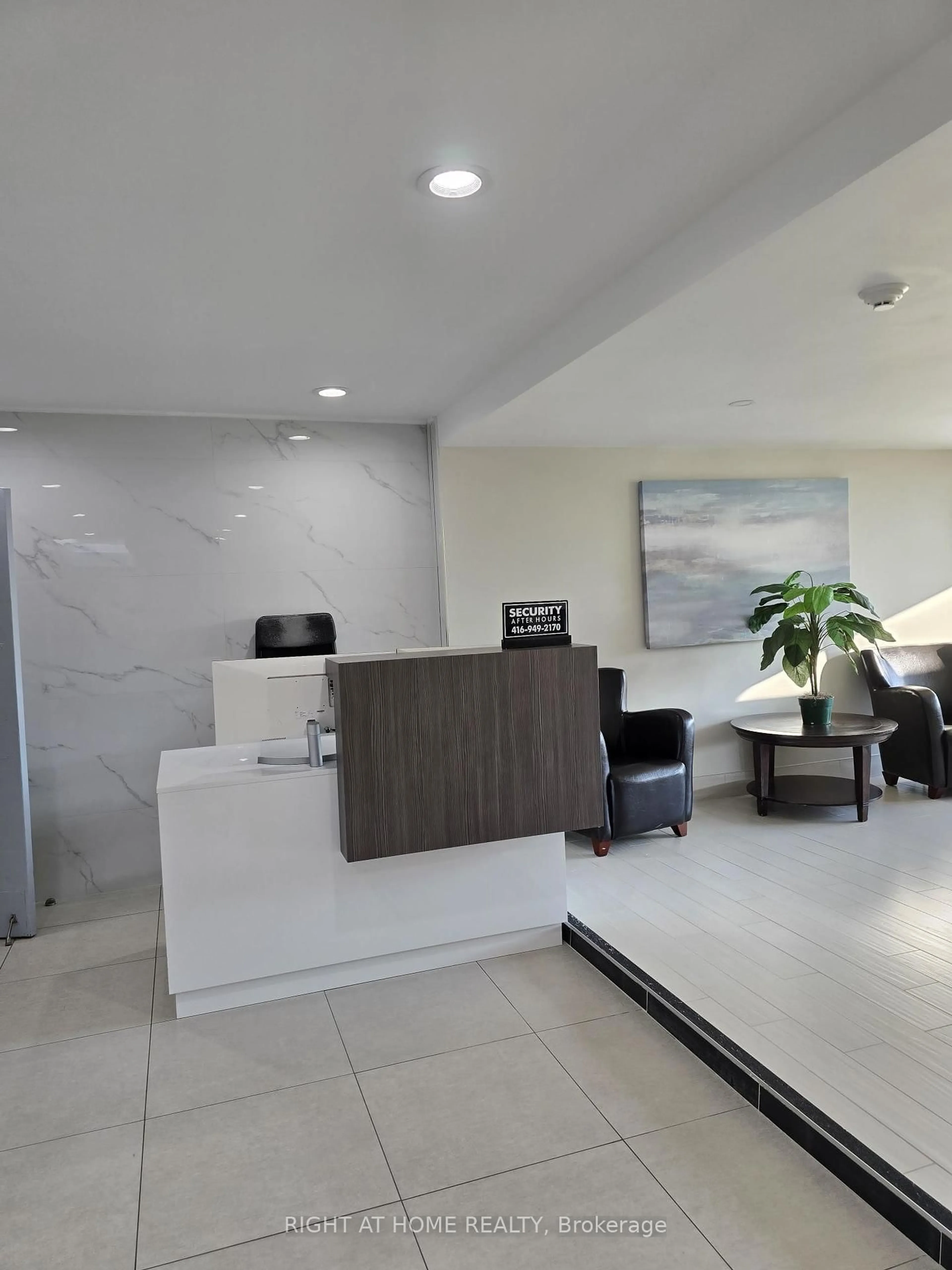 Lobby for 1338 York Mills Rd #1808, Toronto Ontario M3A 3M3