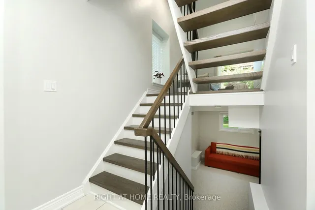 Additional image 4 of 2 Snapdragon Dr