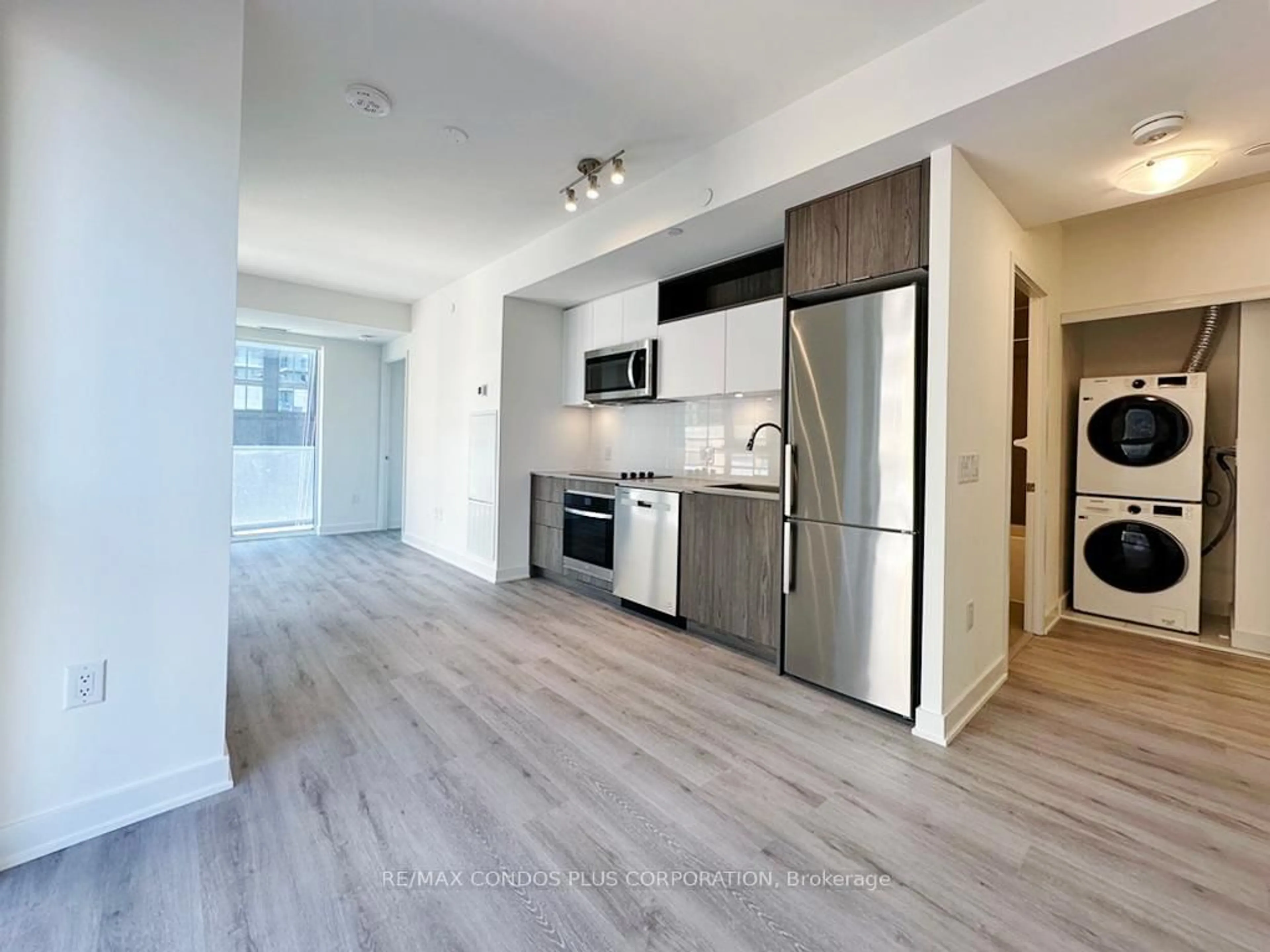 Open concept kitchen, unknown for 100 Dalhousie St #907, Toronto Ontario M5B 0C7