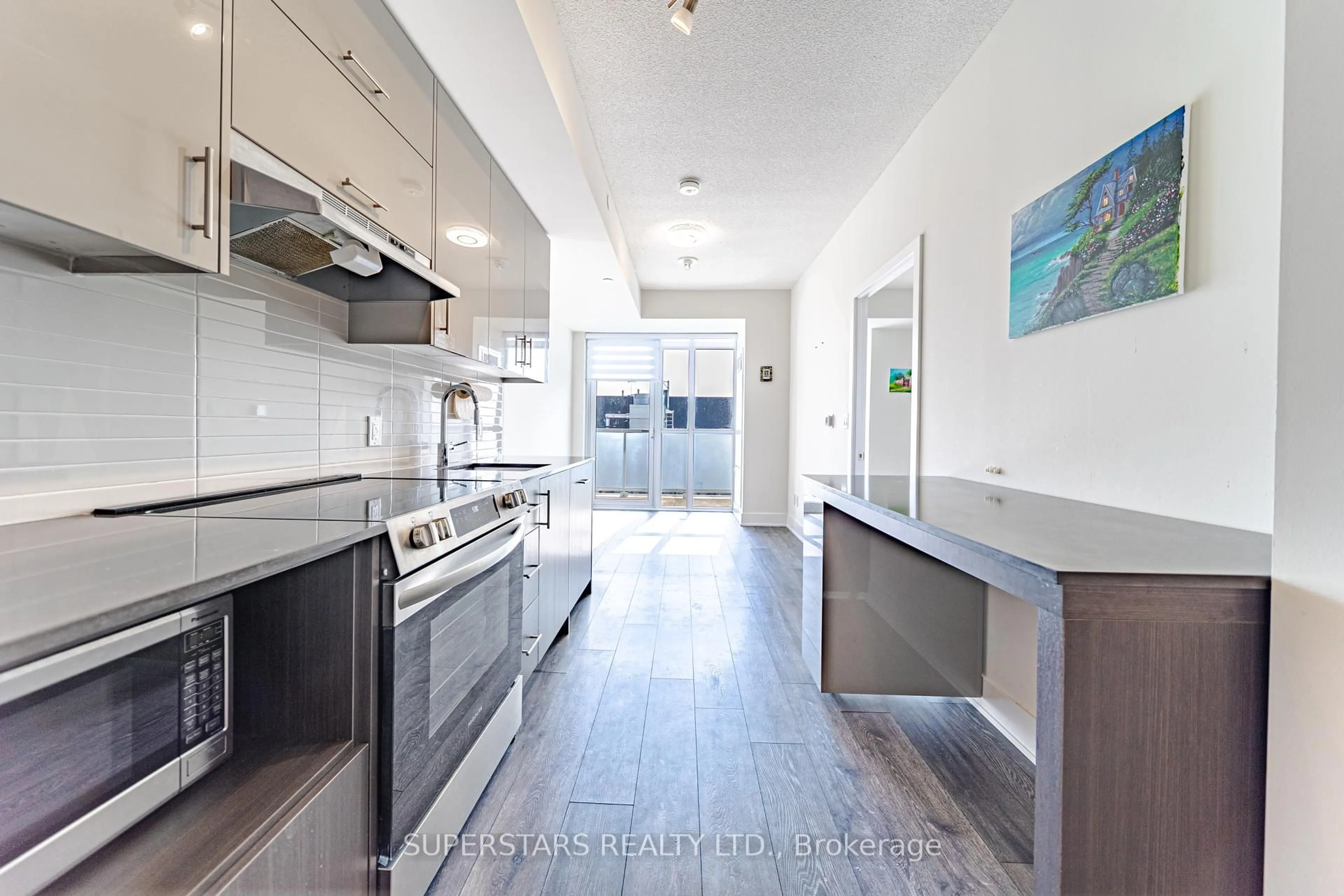 Open concept kitchen, ceramic/tile floor for 188 Fairview Mall Dr #2216, Toronto Ontario M2J 0H7