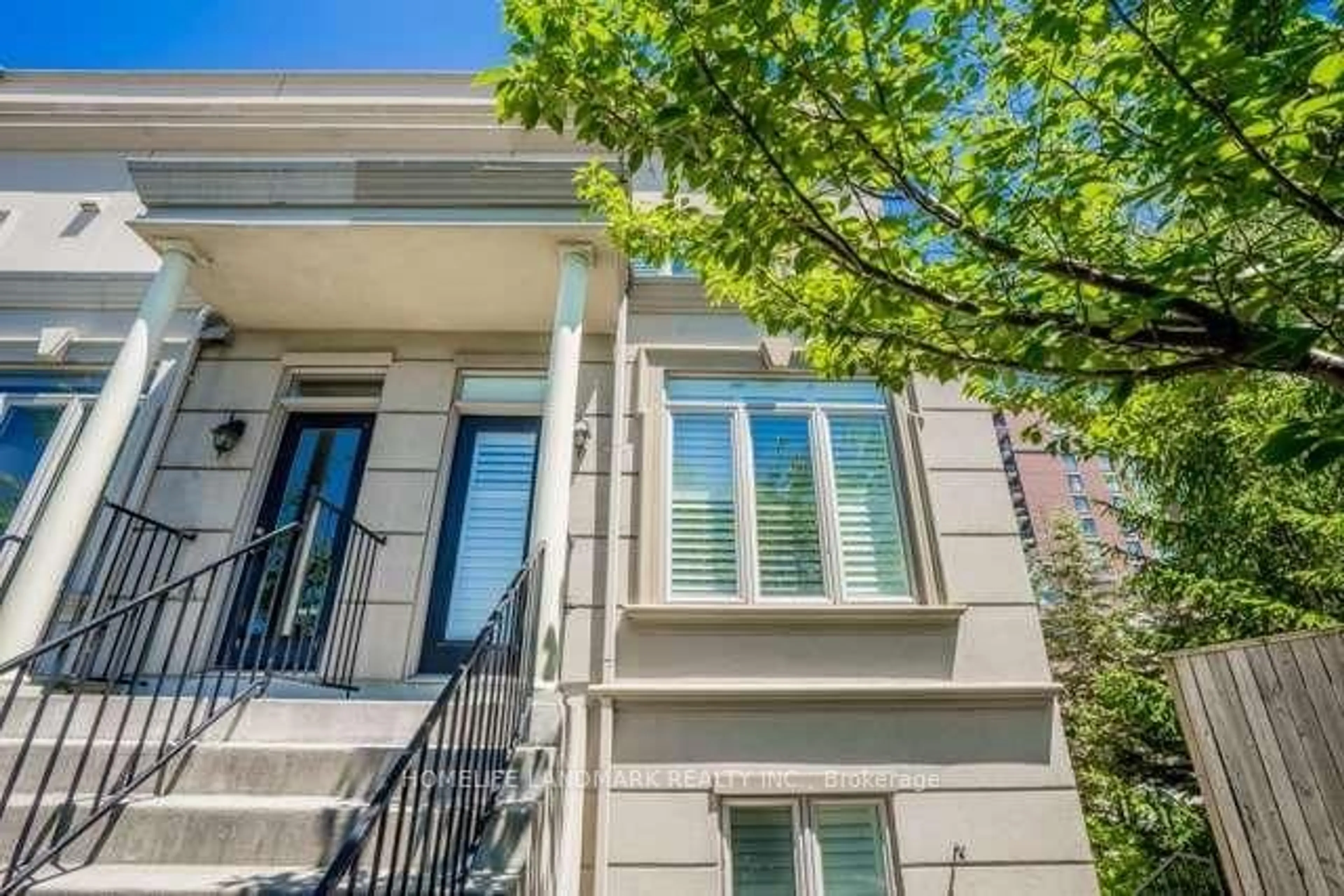 Home with vinyl exterior material, street for 2 Espana Lane, Toronto Ontario M2N 7K8