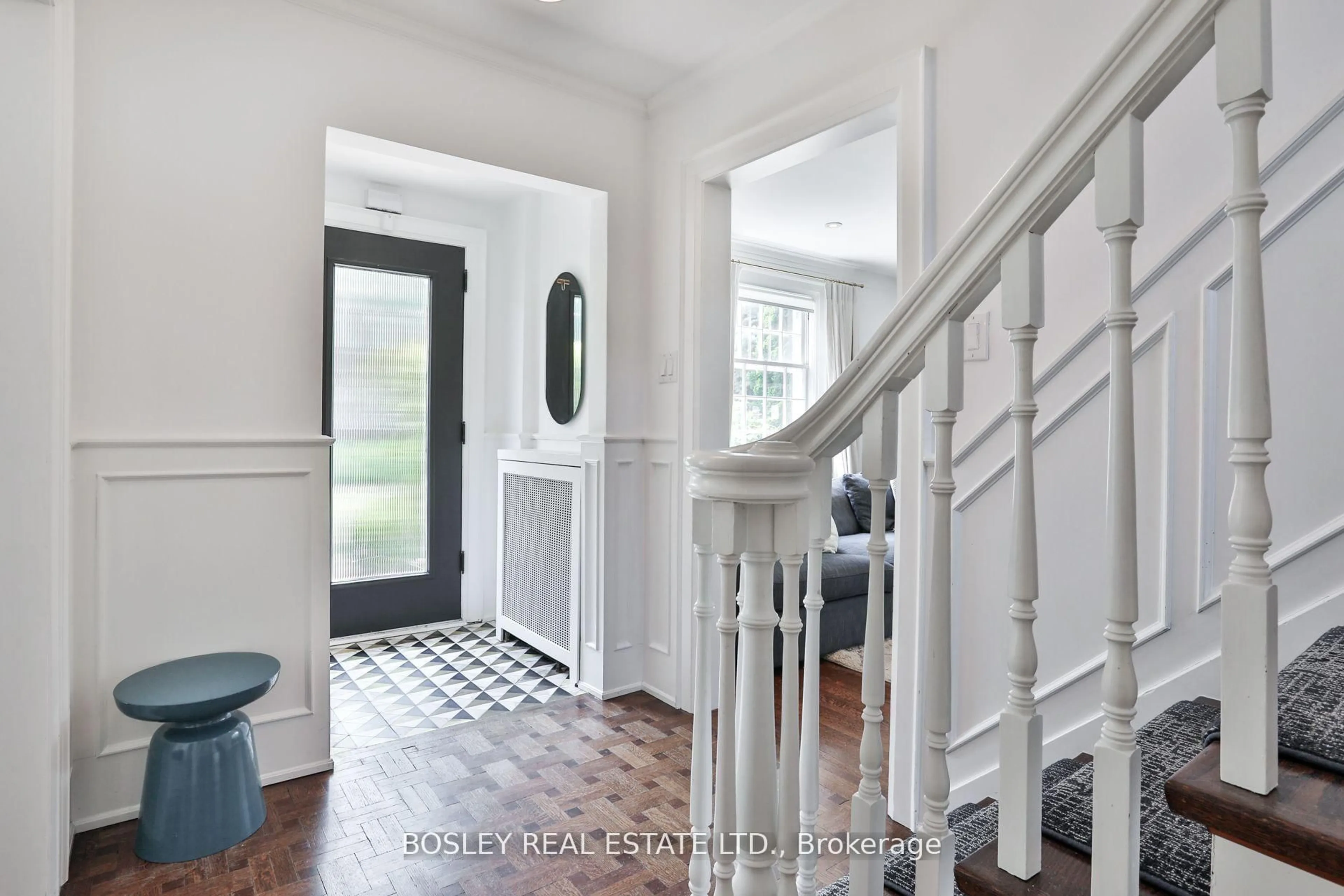 Indoor entryway for 115 Airdrie Rd, Toronto Ontario M4G 1M6