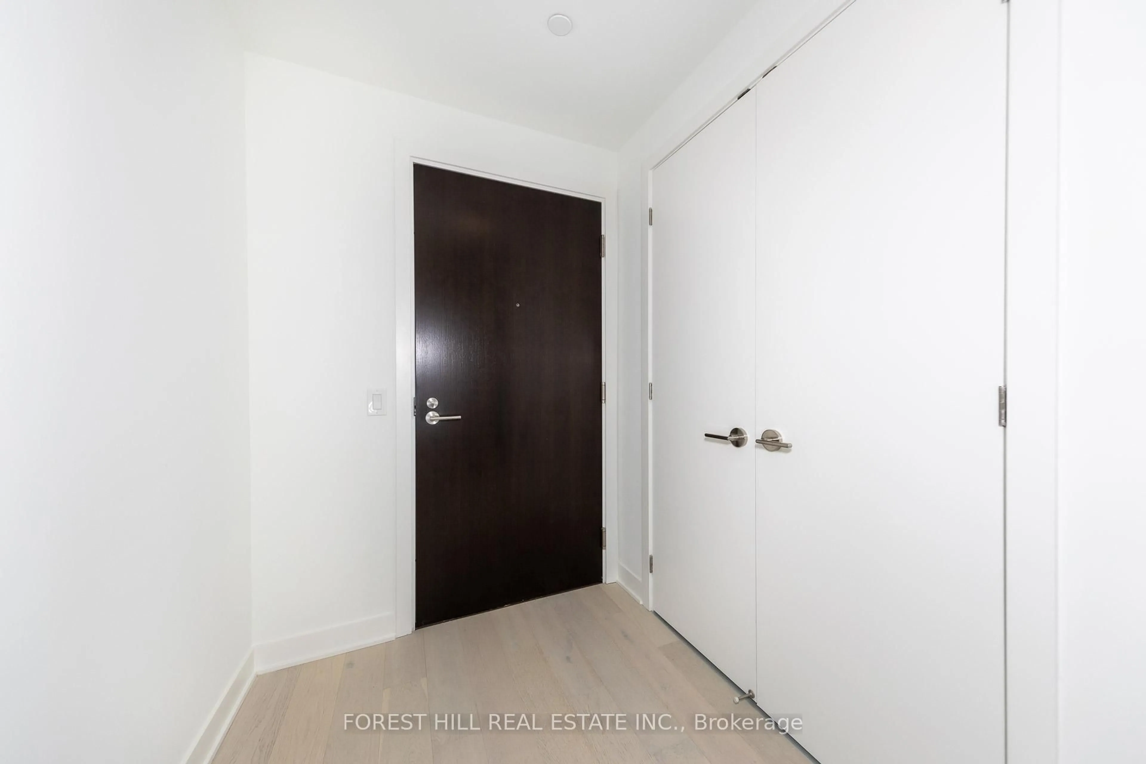 Unknown for 11 Yorkville Ave #3703, Toronto Ontario M4W 1L2