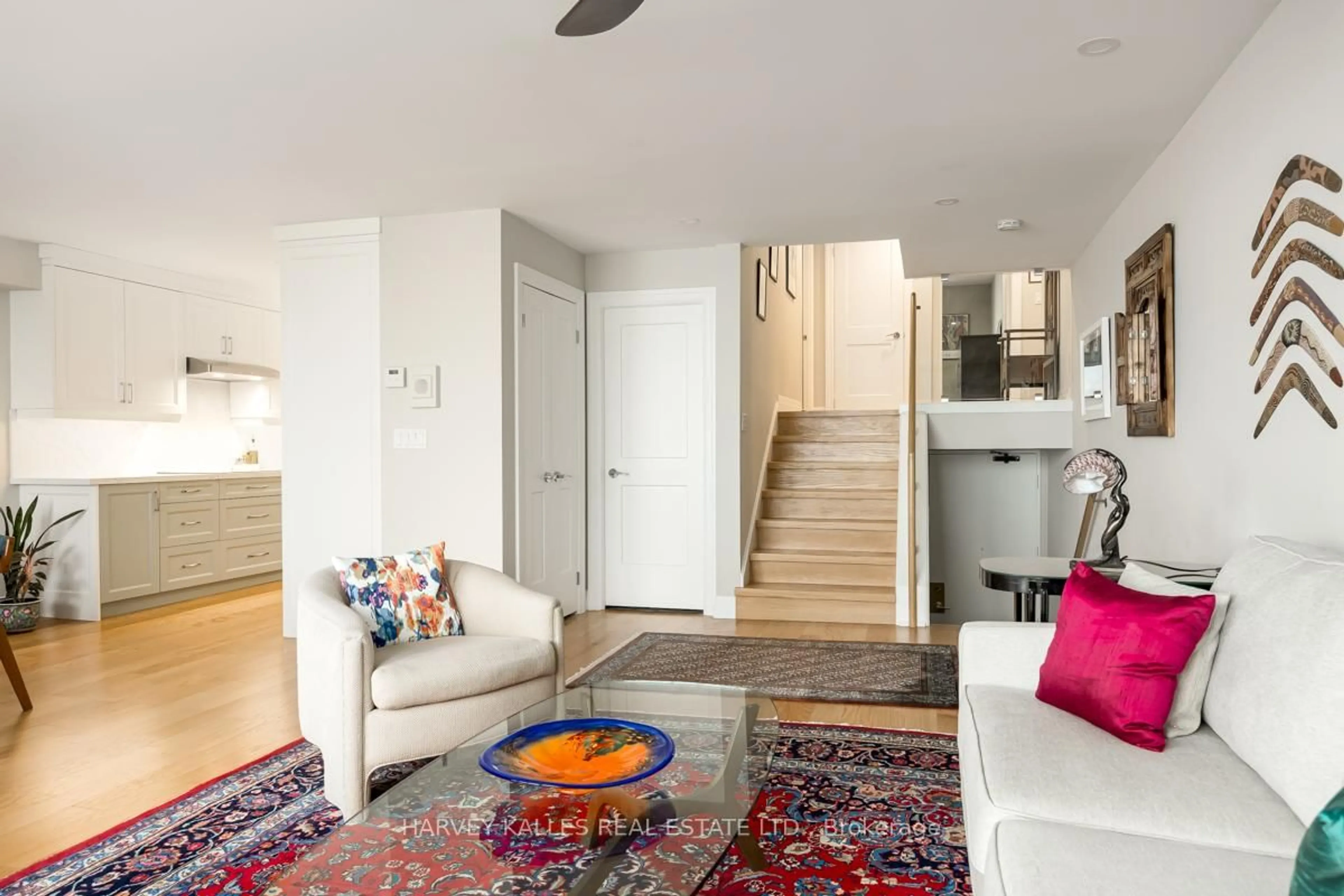 Living room with furniture, unknown for 33 Harbour Sq #1605, Toronto Ontario M5J 2G2