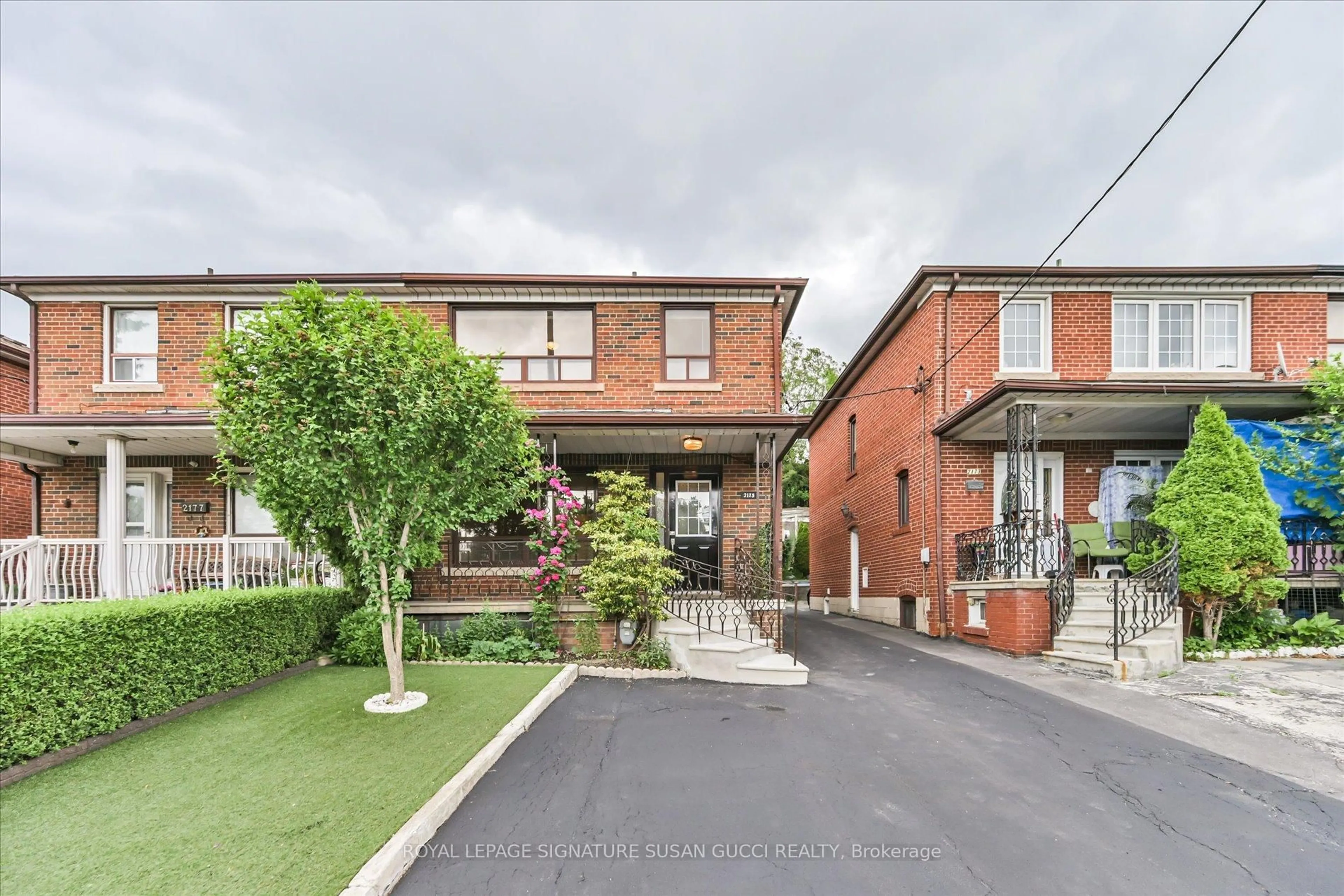 Home with brick exterior material, street for 2175 Dufferin St, Toronto Ontario M6E 3R9