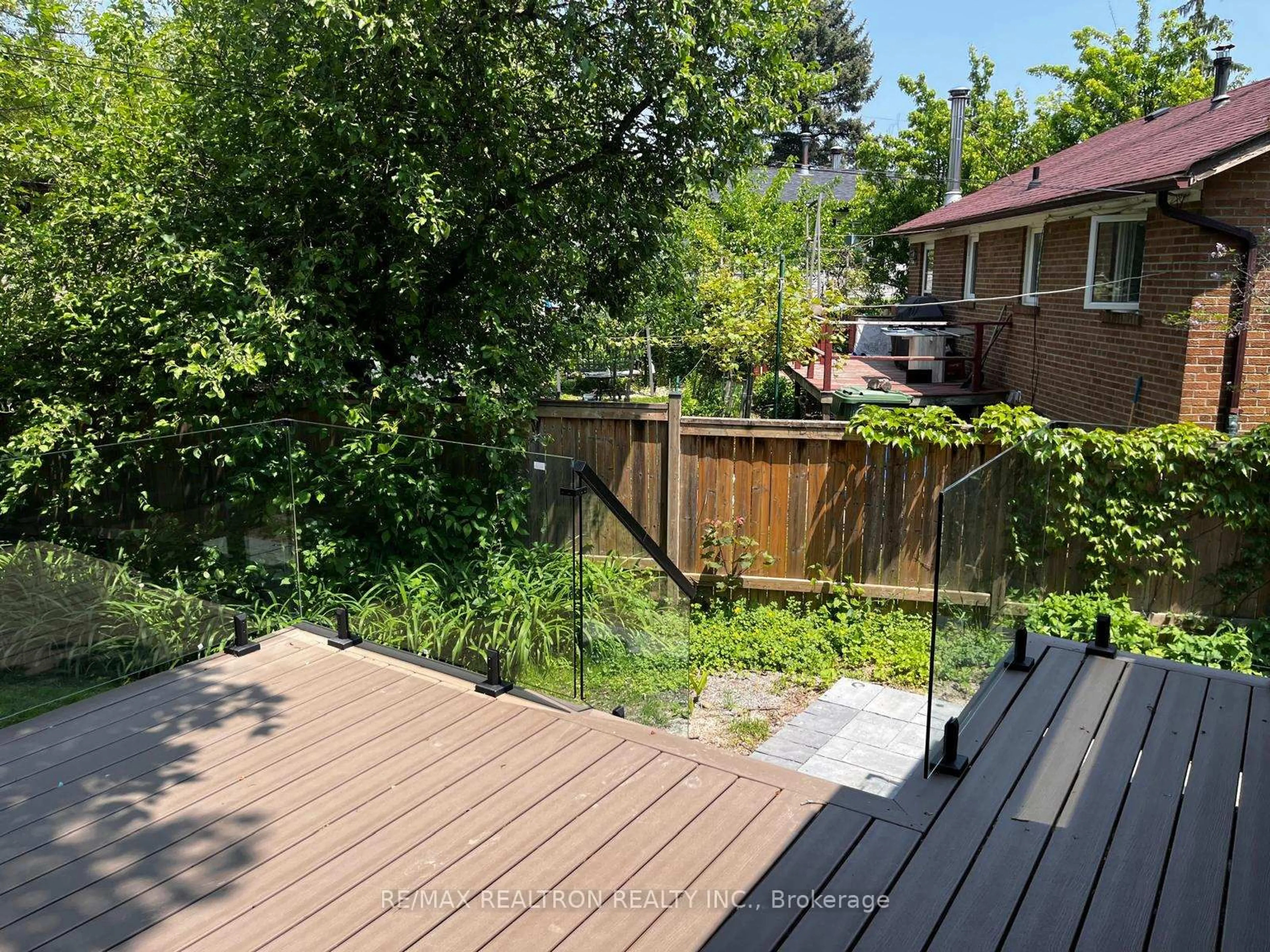 Patio, unknown for 186 Sweeney Dr, Toronto Ontario M4A 1V4