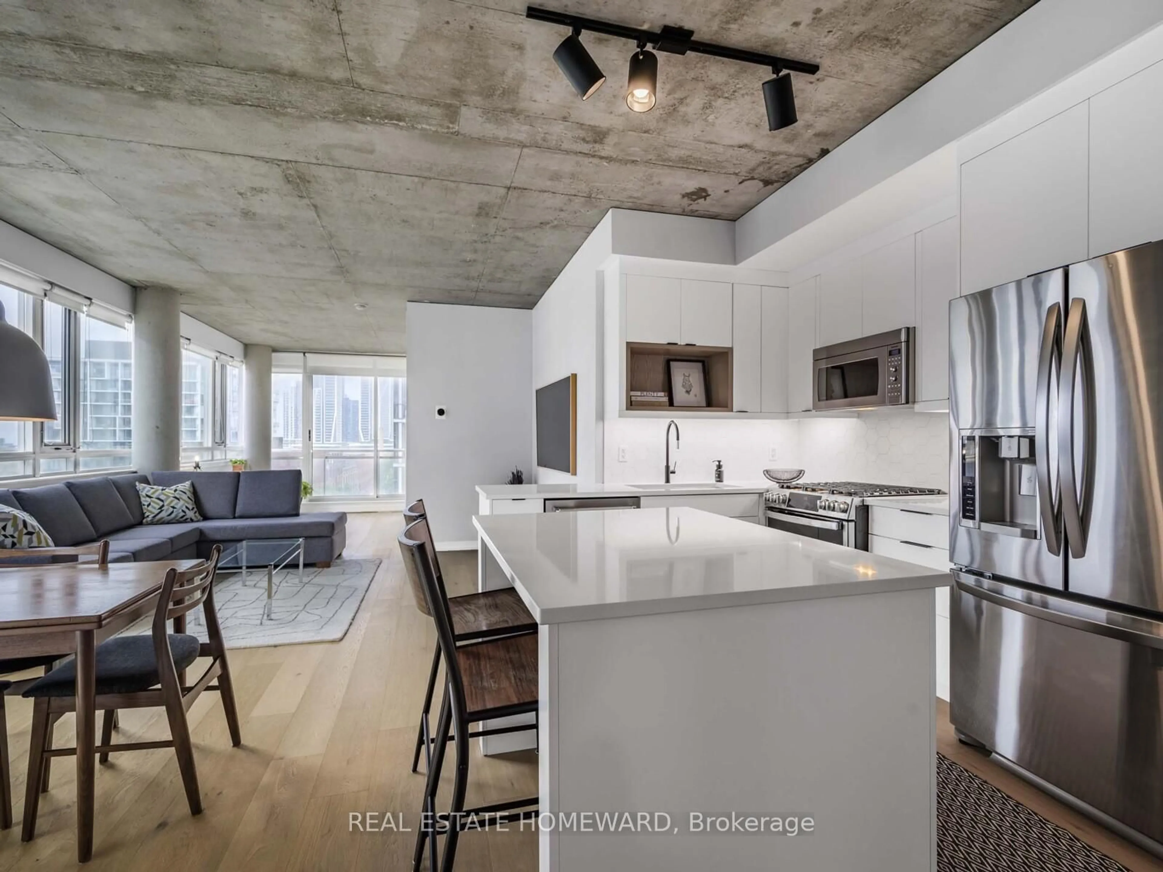 Open concept kitchen, cement floor for 38 Niagara St #706, Toronto Ontario M5V 3X1