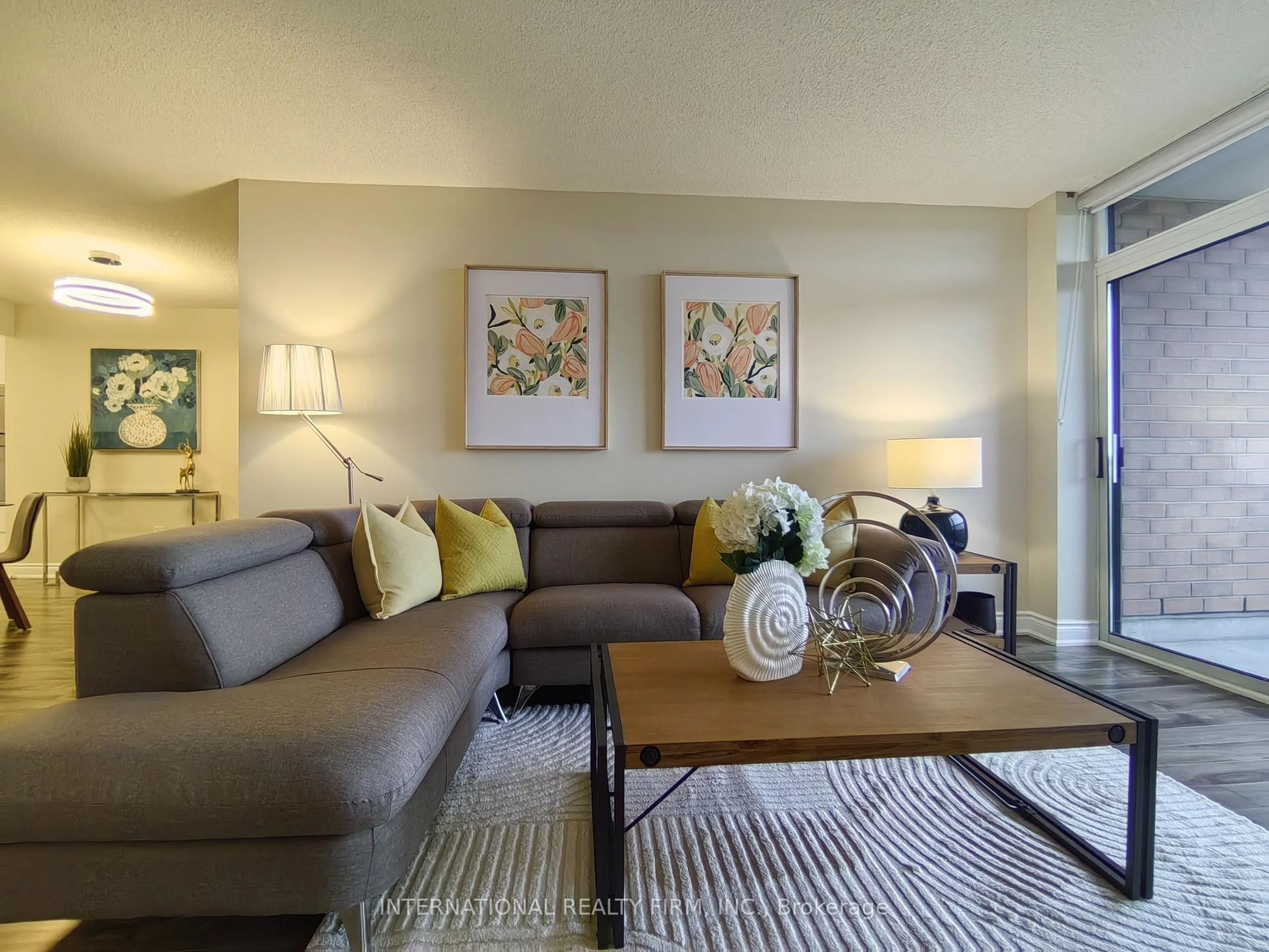 Living room with furniture, unknown for 880 Grandview Way #605, Toronto Ontario M2N 7B2