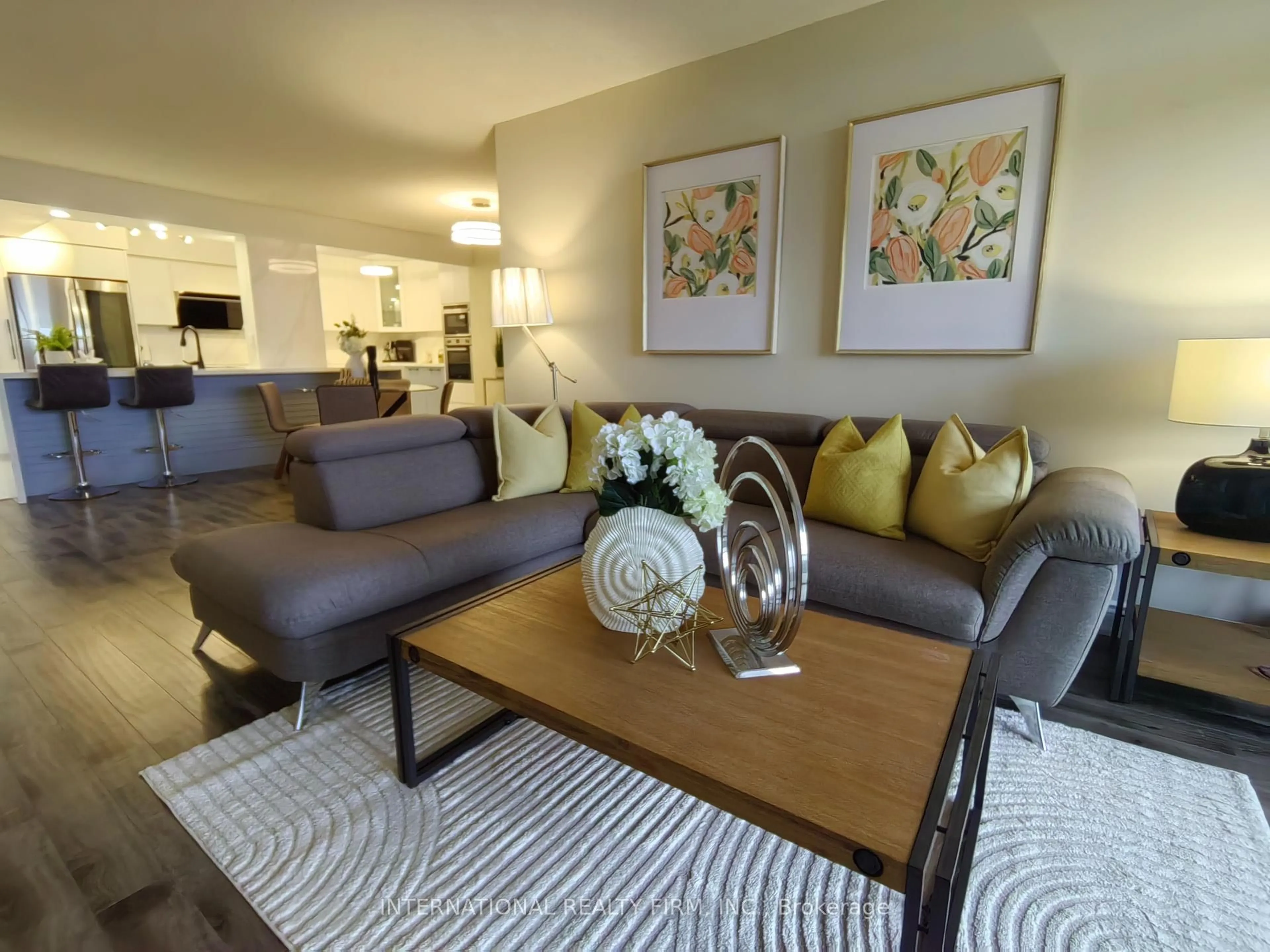 Living room with furniture, unknown for 880 Grandview Way #605, Toronto Ontario M2N 7B2