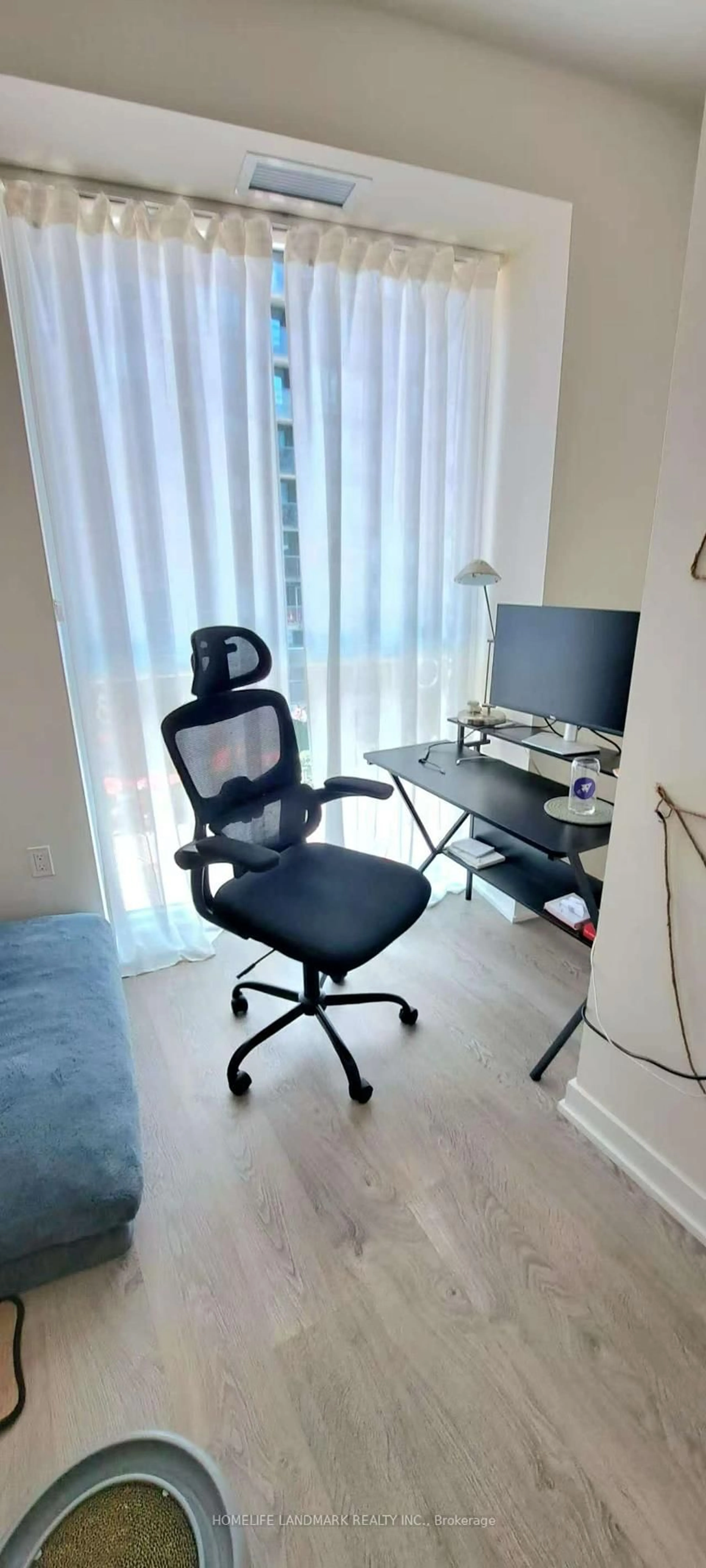 A pic of a room for 99 John St #306, Toronto Ontario M5V 0S6