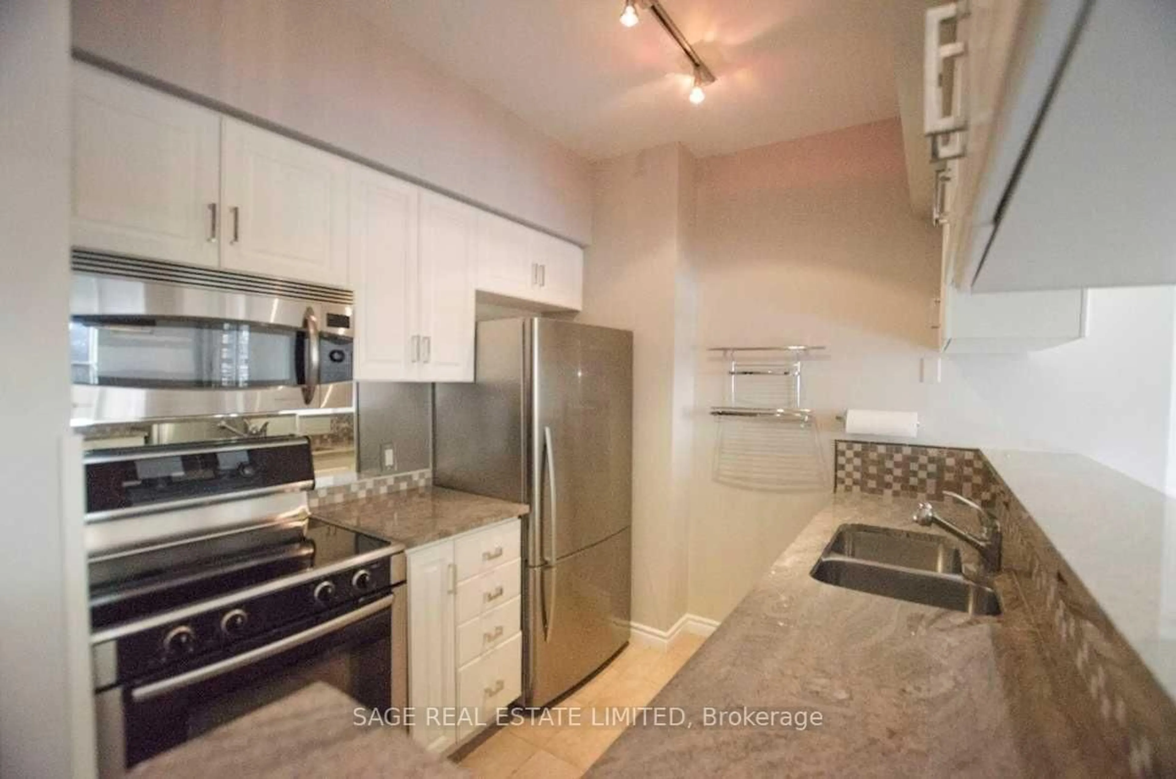Standard kitchen, ceramic/tile floor for 1 Deer Park Cres #803, Toronto Ontario M4V 3C4