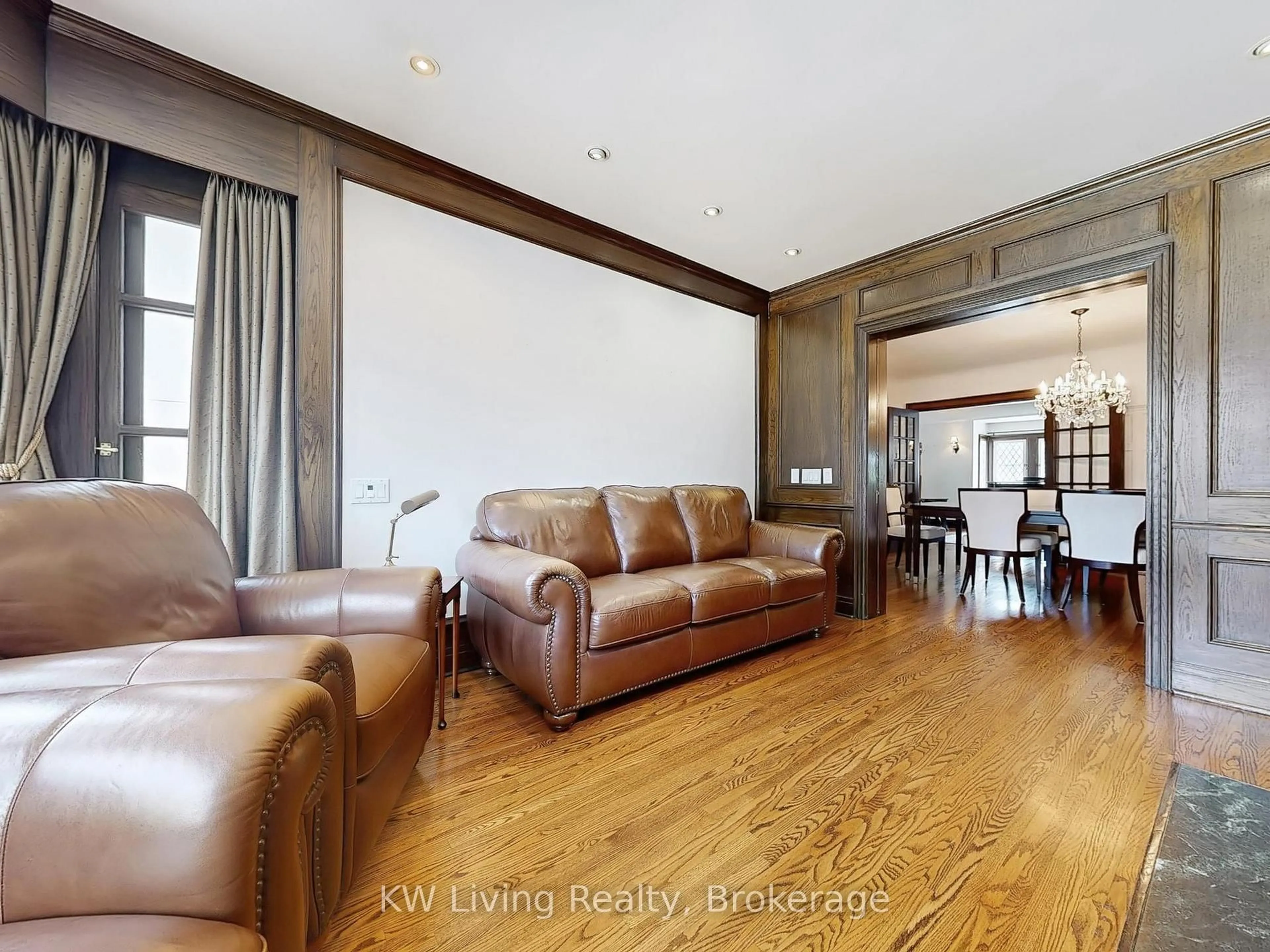 Living room with furniture, unknown for 26 Wilberton Rd, Toronto Ontario M4V 1Z3