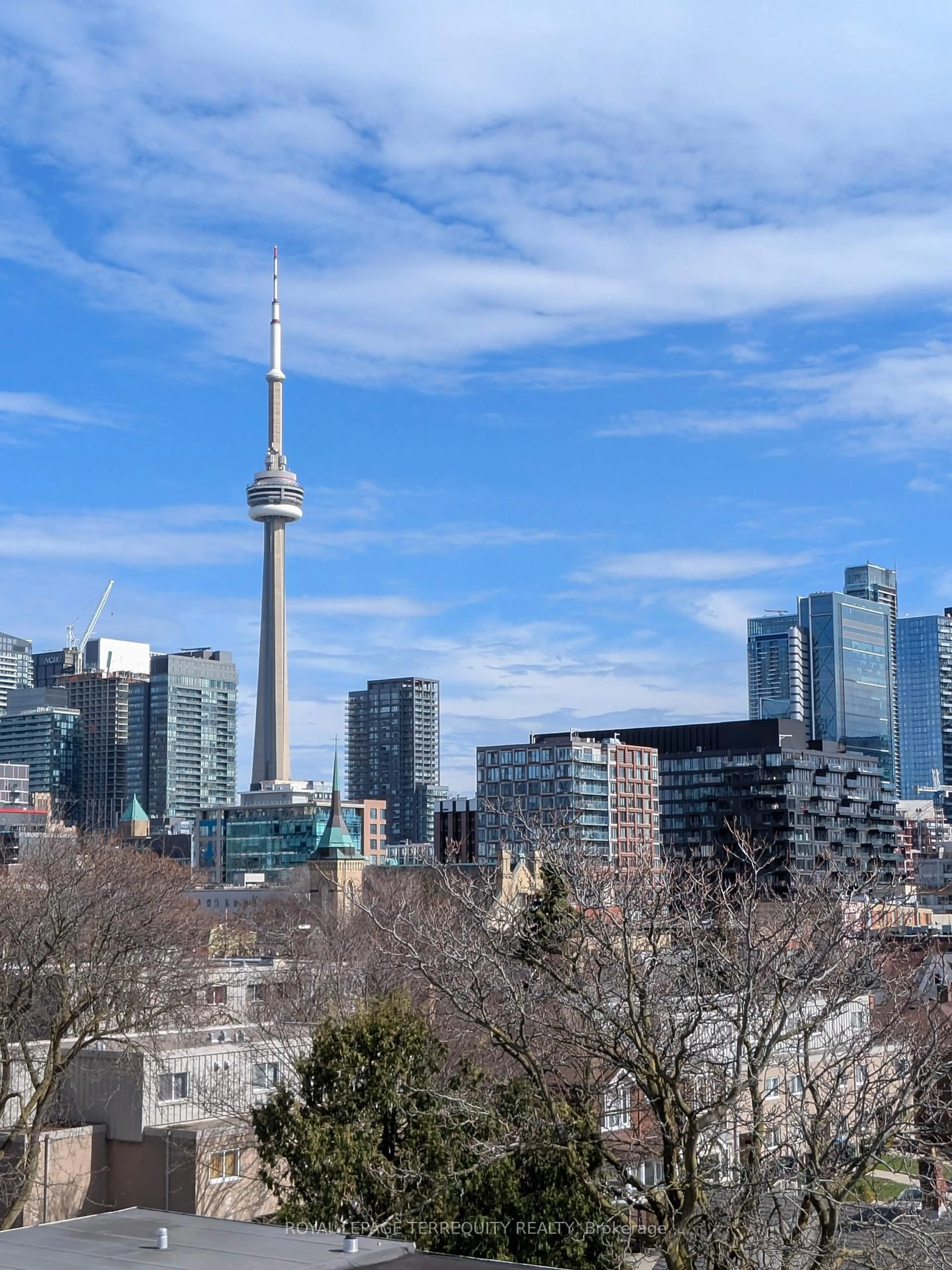 A pic of a room for 60 Carr St #11, Toronto Ontario M5T 1B7