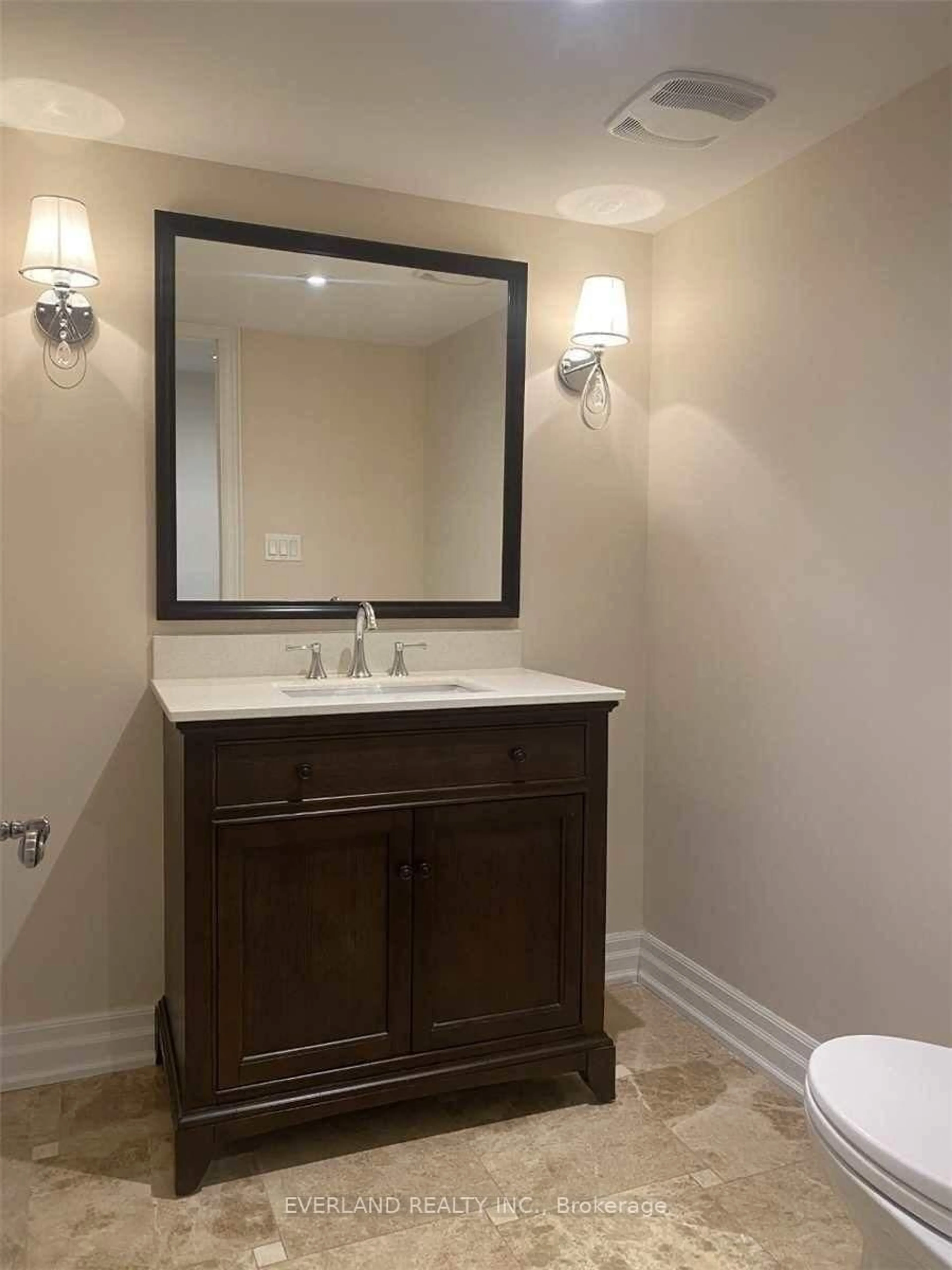 Standard bathroom, ceramic/tile floor for 160B Finch Ave, Toronto Ontario M2N 4R9