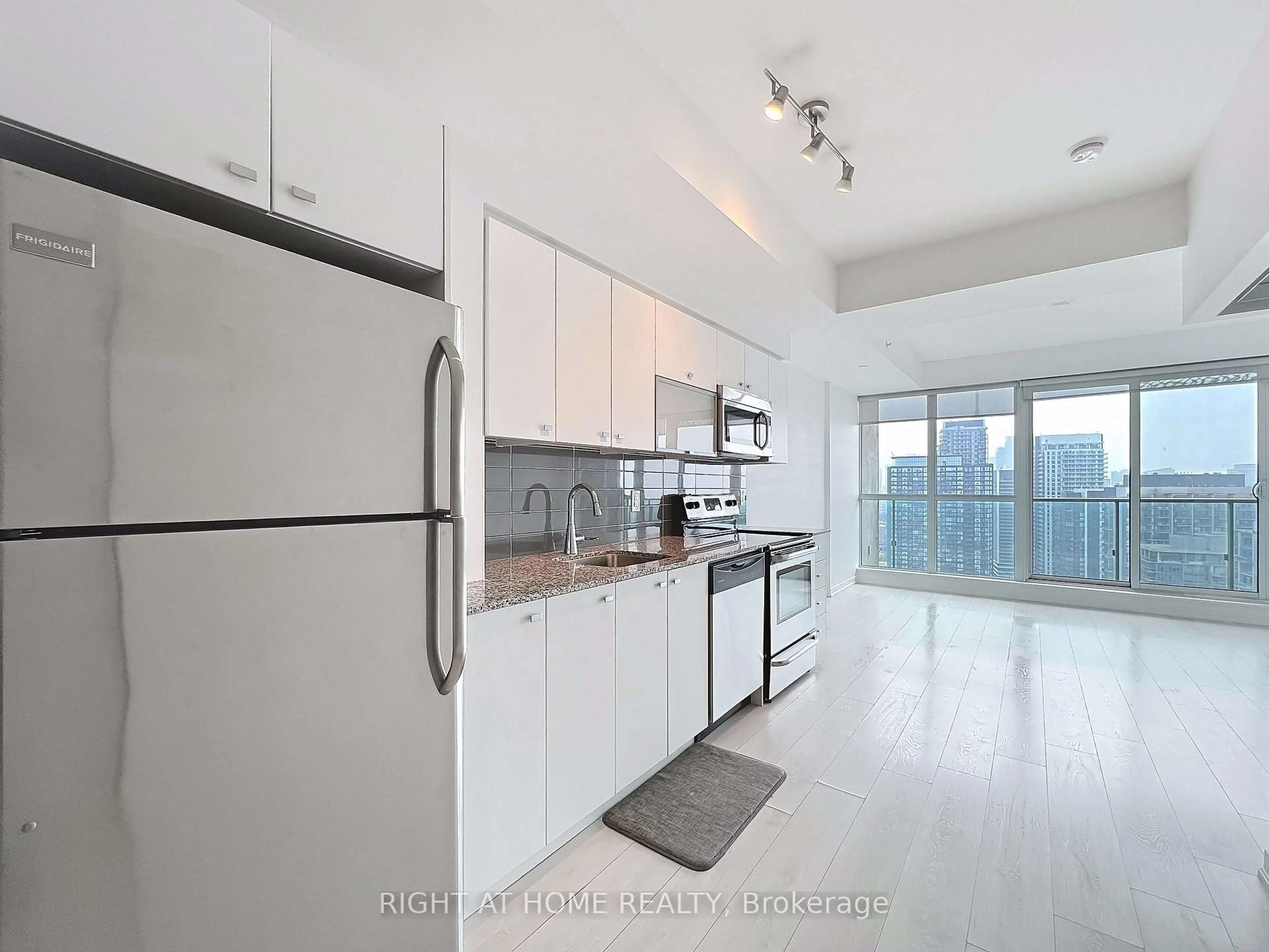 Unknown for 150 East Liberty St #2804, Toronto Ontario M6K 3R5