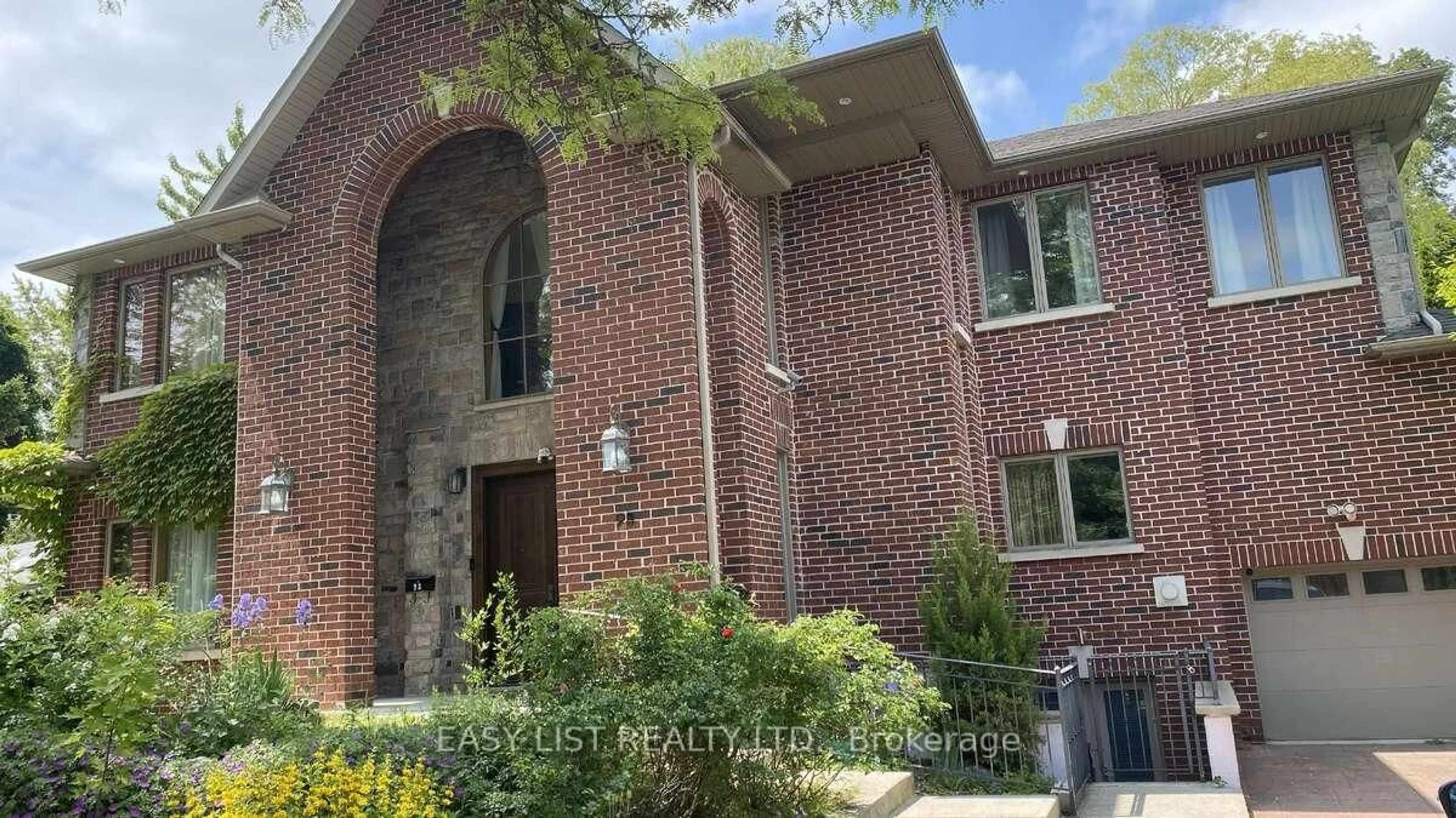 Home with brick exterior material, building for 98 Burbank Dr, Toronto Ontario M2K 1N4
